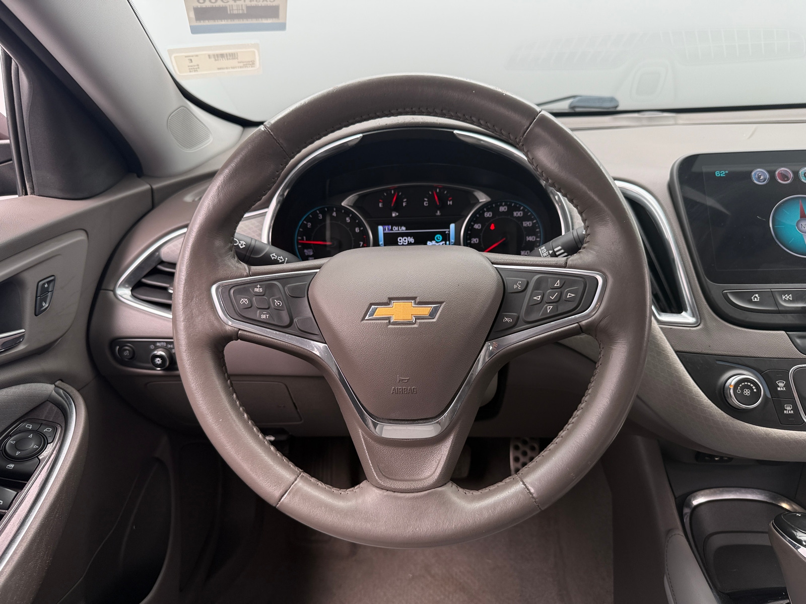 Thumbnail: 2016 Chevrolet Malibu - 5