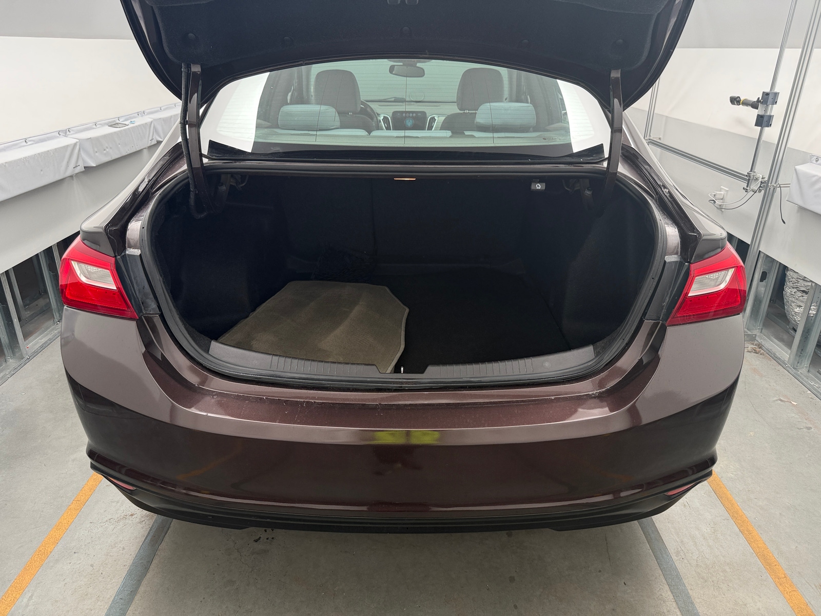 Thumbnail: 2016 Chevrolet Malibu - 7
