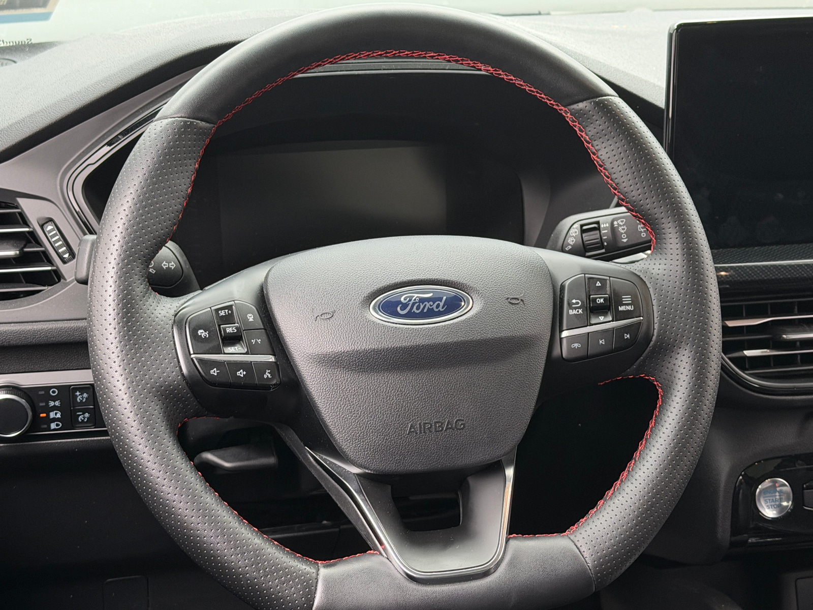Thumbnail: 2024 Ford Escape - 4