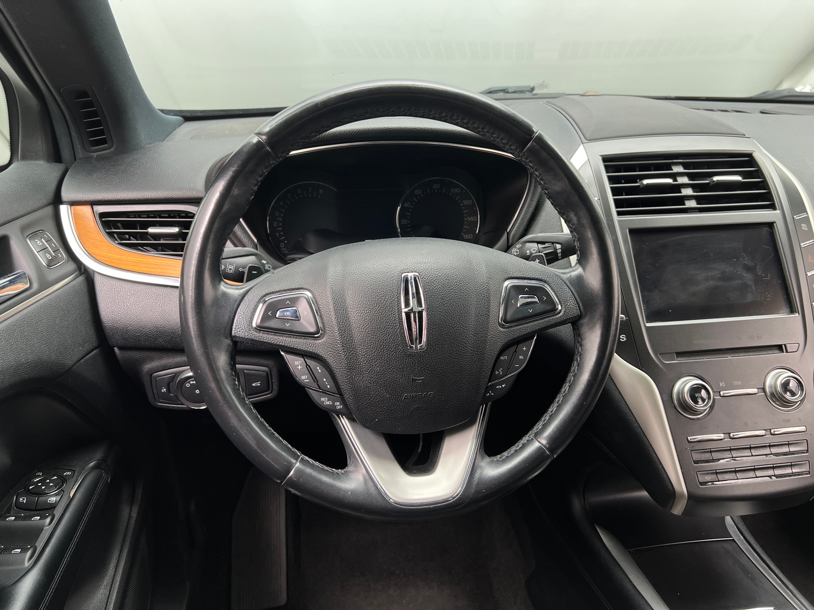 Thumbnail: 2019 Lincoln MKC - 4