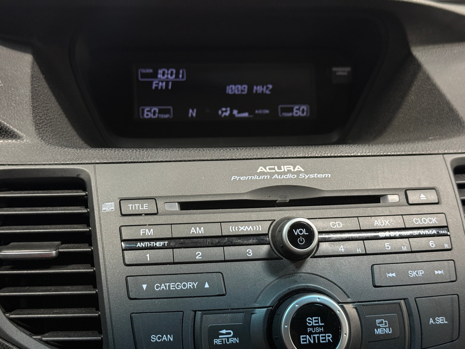 Thumbnail: 2010 Acura TSX - 3