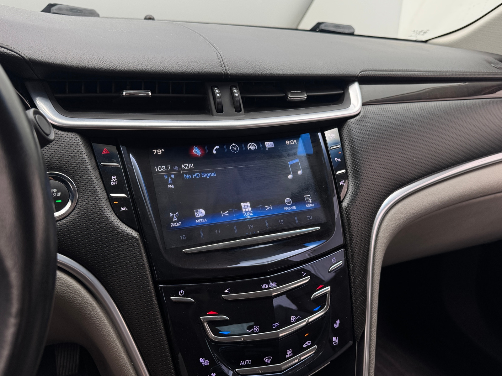Thumbnail: 2016 Cadillac XTS - 3