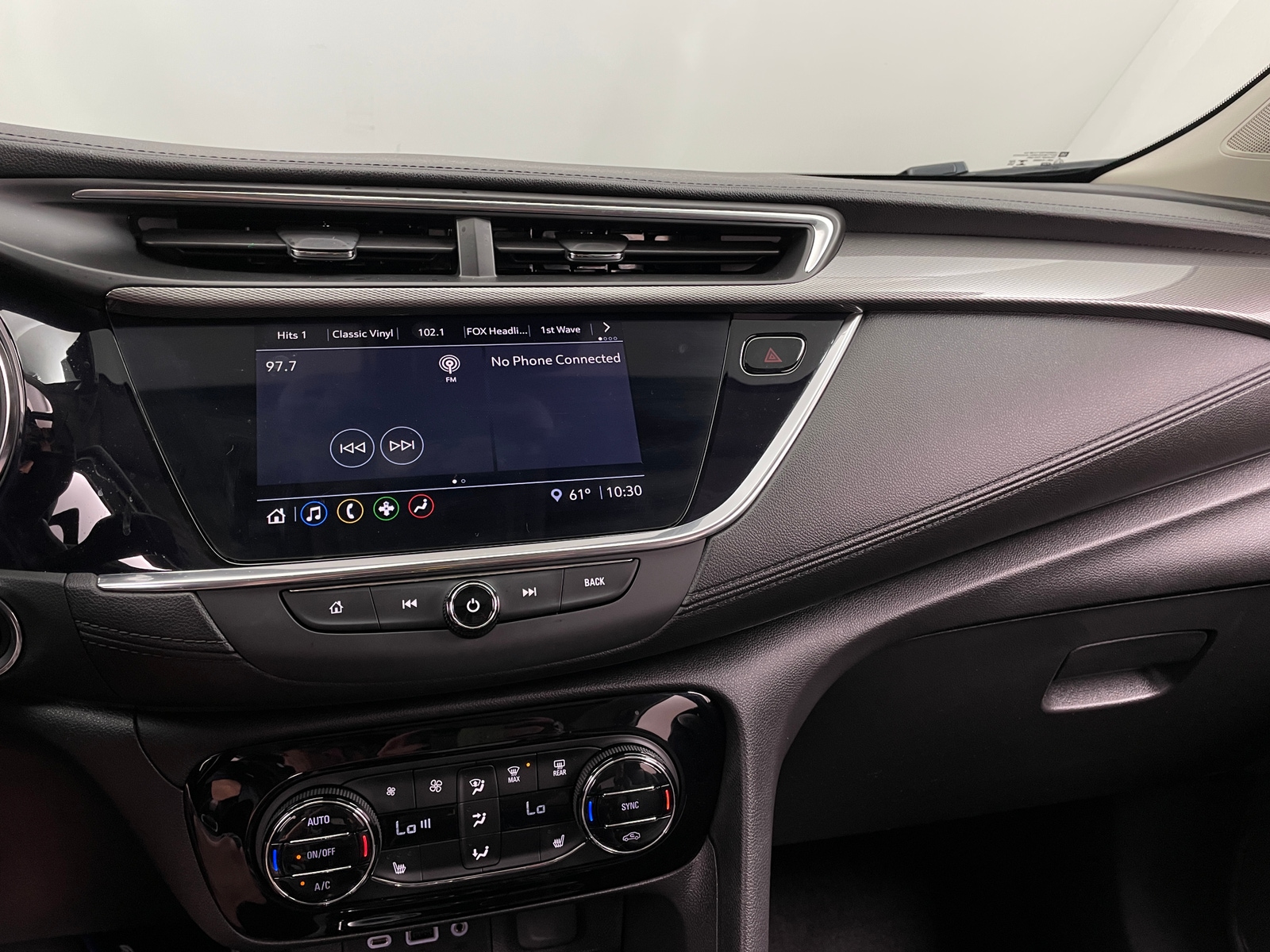 Thumbnail: 2023 Buick Encore GX - 3