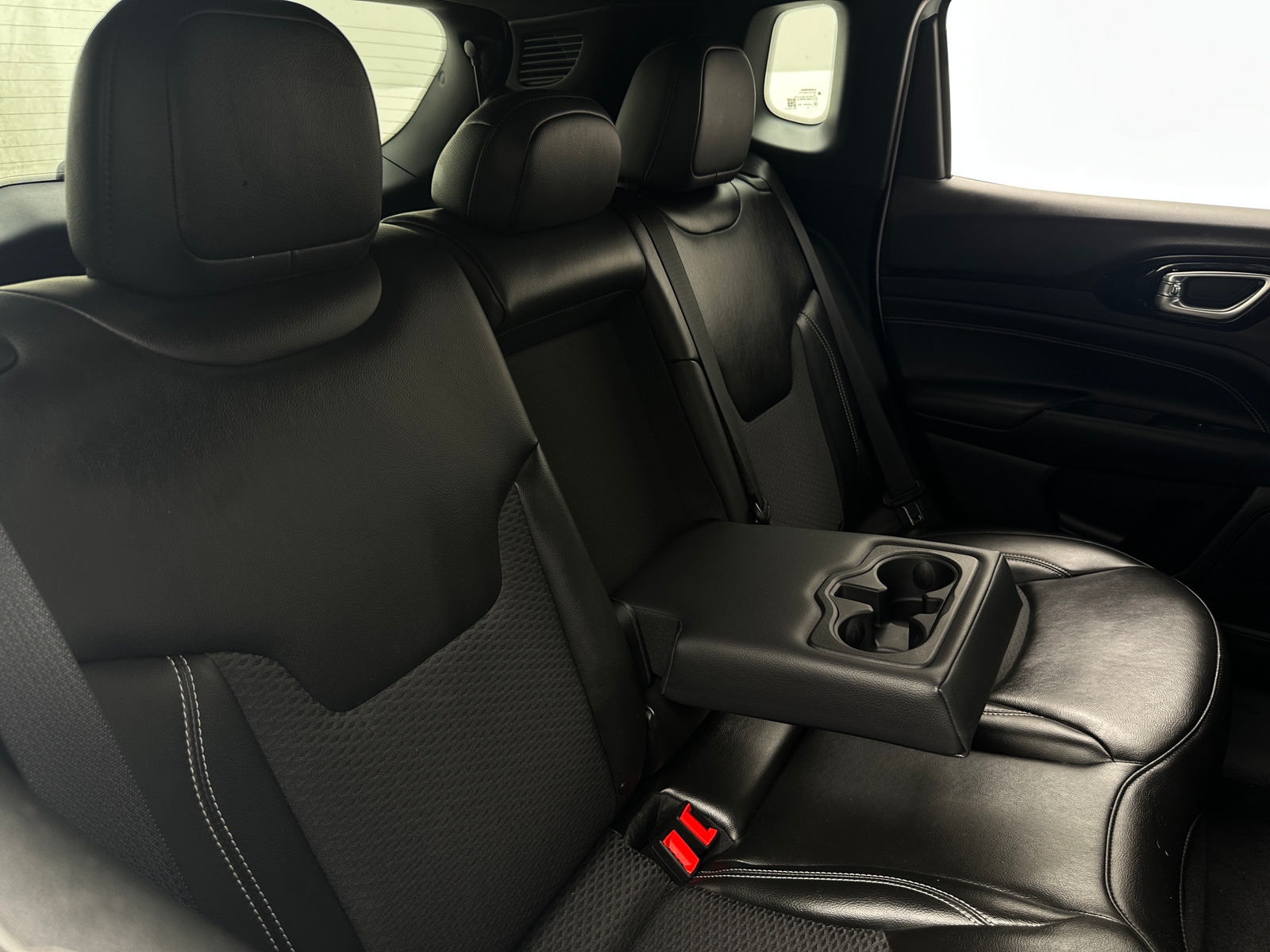 Thumbnail: 2023 Jeep Compass - 6