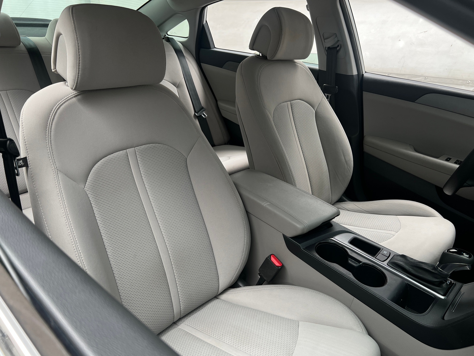 Thumbnail: 2016 Hyundai Sonata - 2