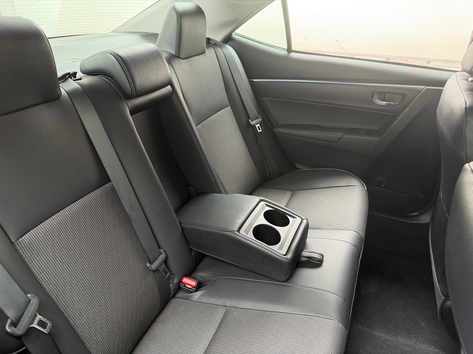 Thumbnail: 2016 Toyota Corolla - 6