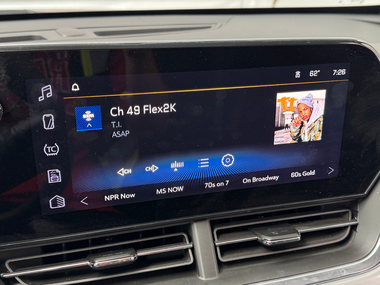 Thumbnail: 2025 Chevrolet Trax - 4