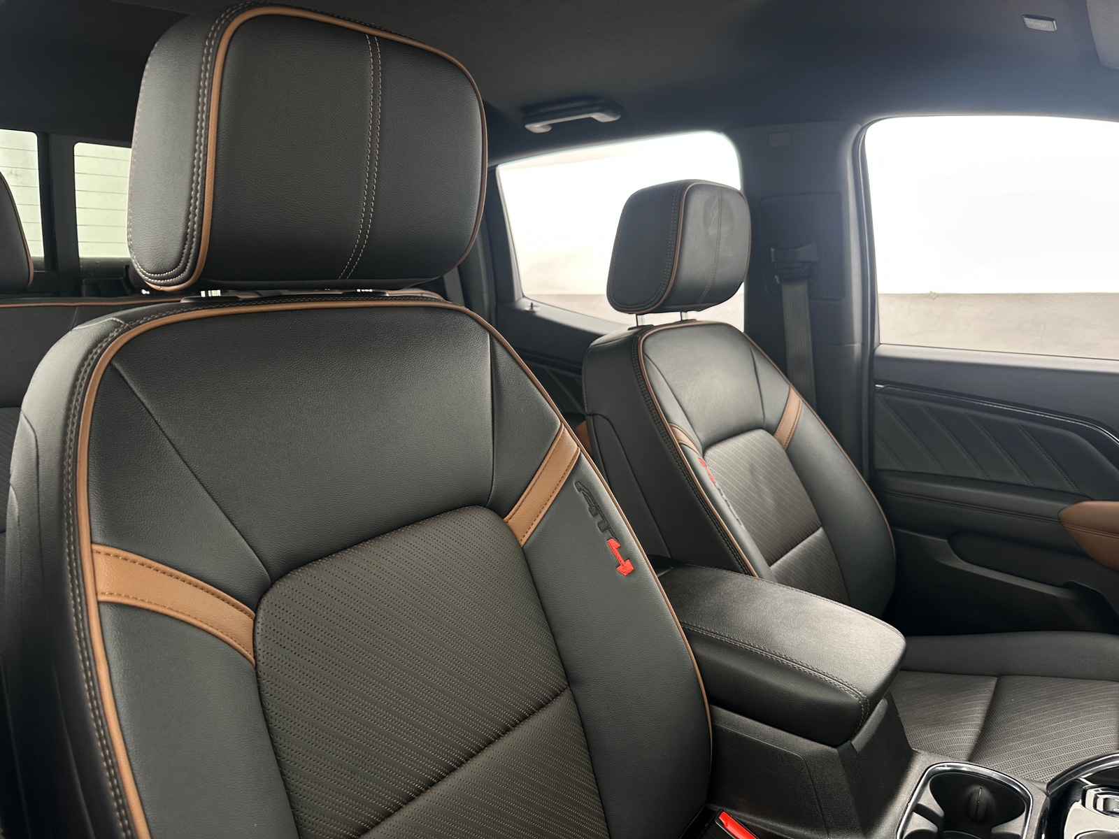 Thumbnail: 2024 GMC Canyon - 2