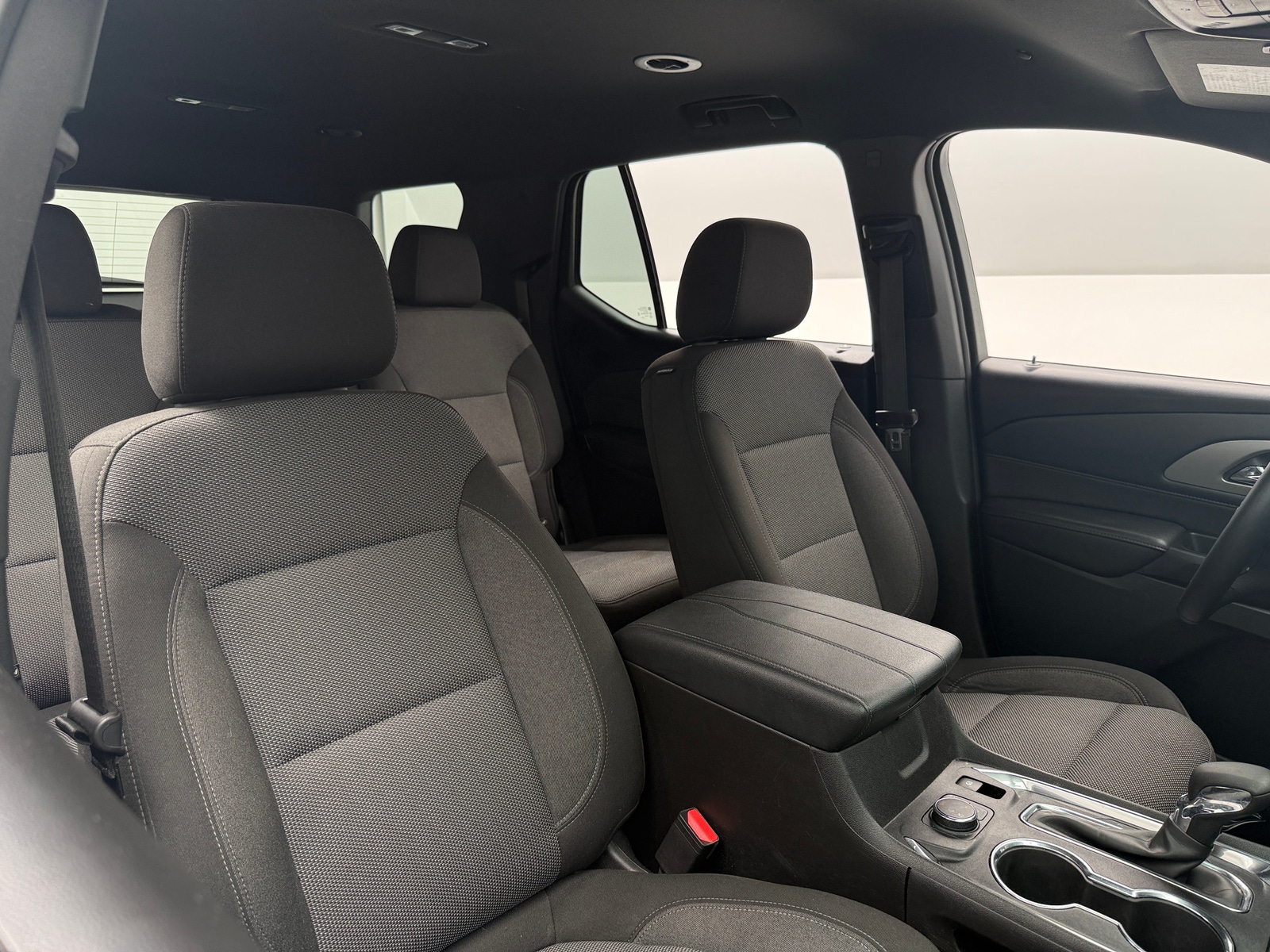 Thumbnail: 2023 Chevrolet Traverse - 2