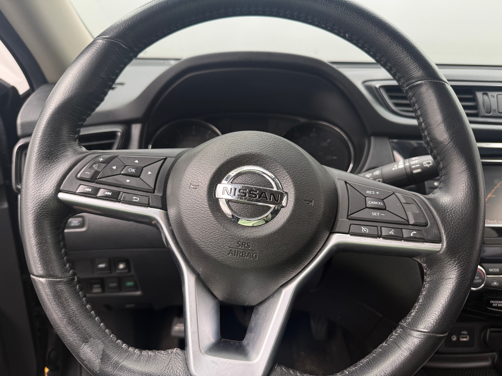 Thumbnail: 2018 Nissan Rogue - 5