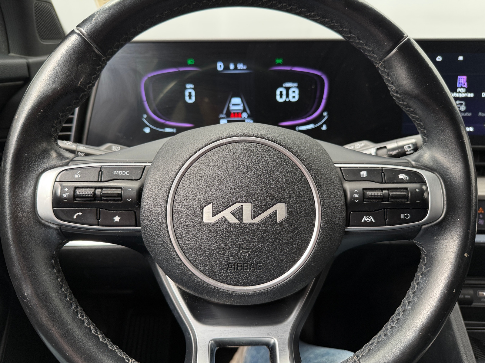 Thumbnail: 2023 Kia Sportage - 4