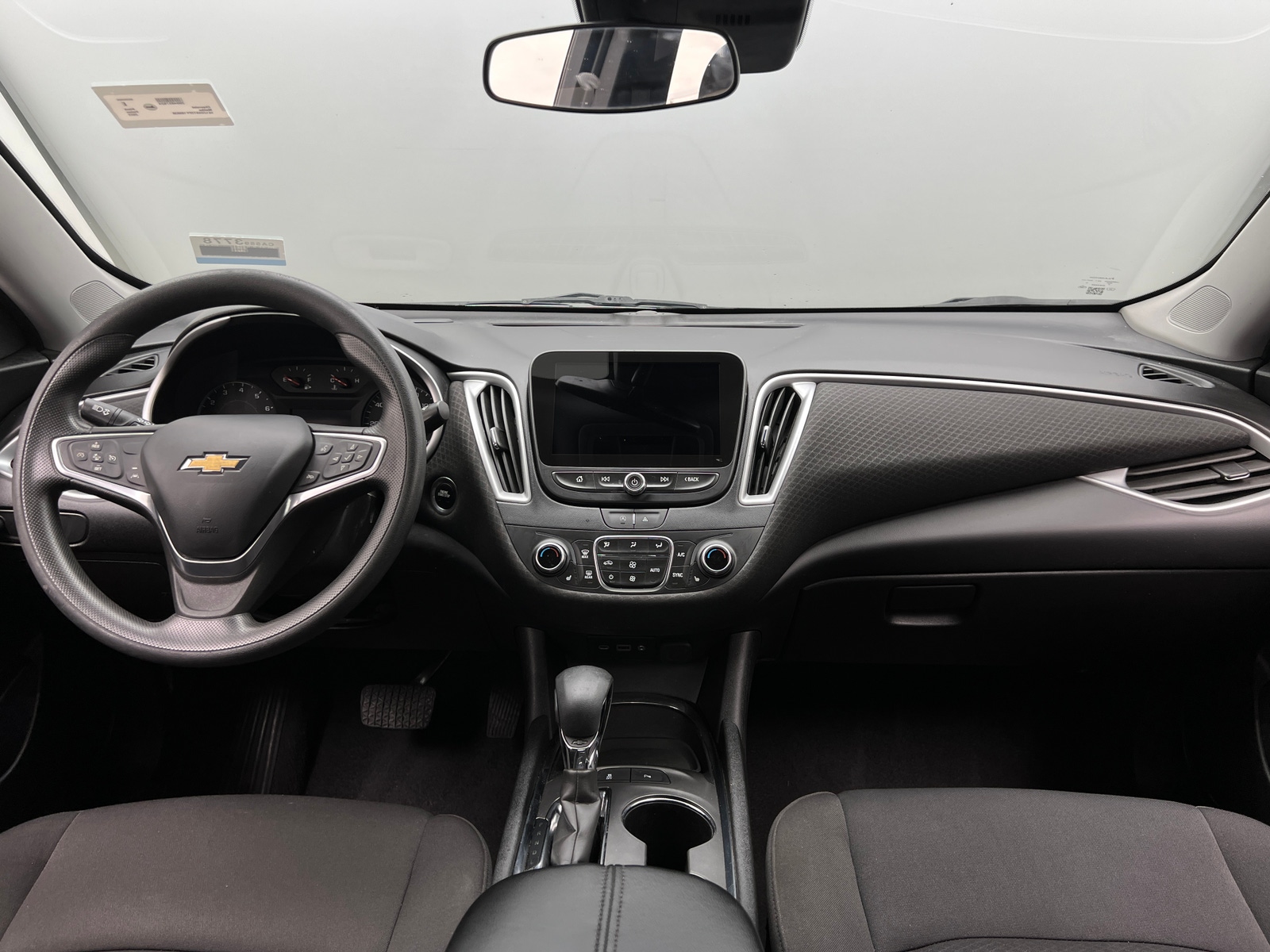Thumbnail: 2023 Chevrolet Malibu - 3