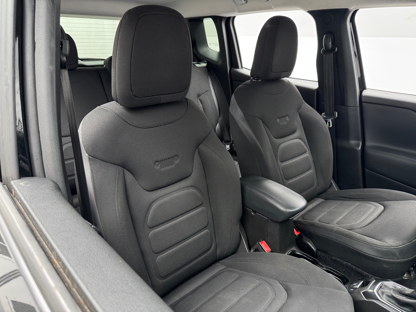 Thumbnail: 2017 Jeep Renegade - 2