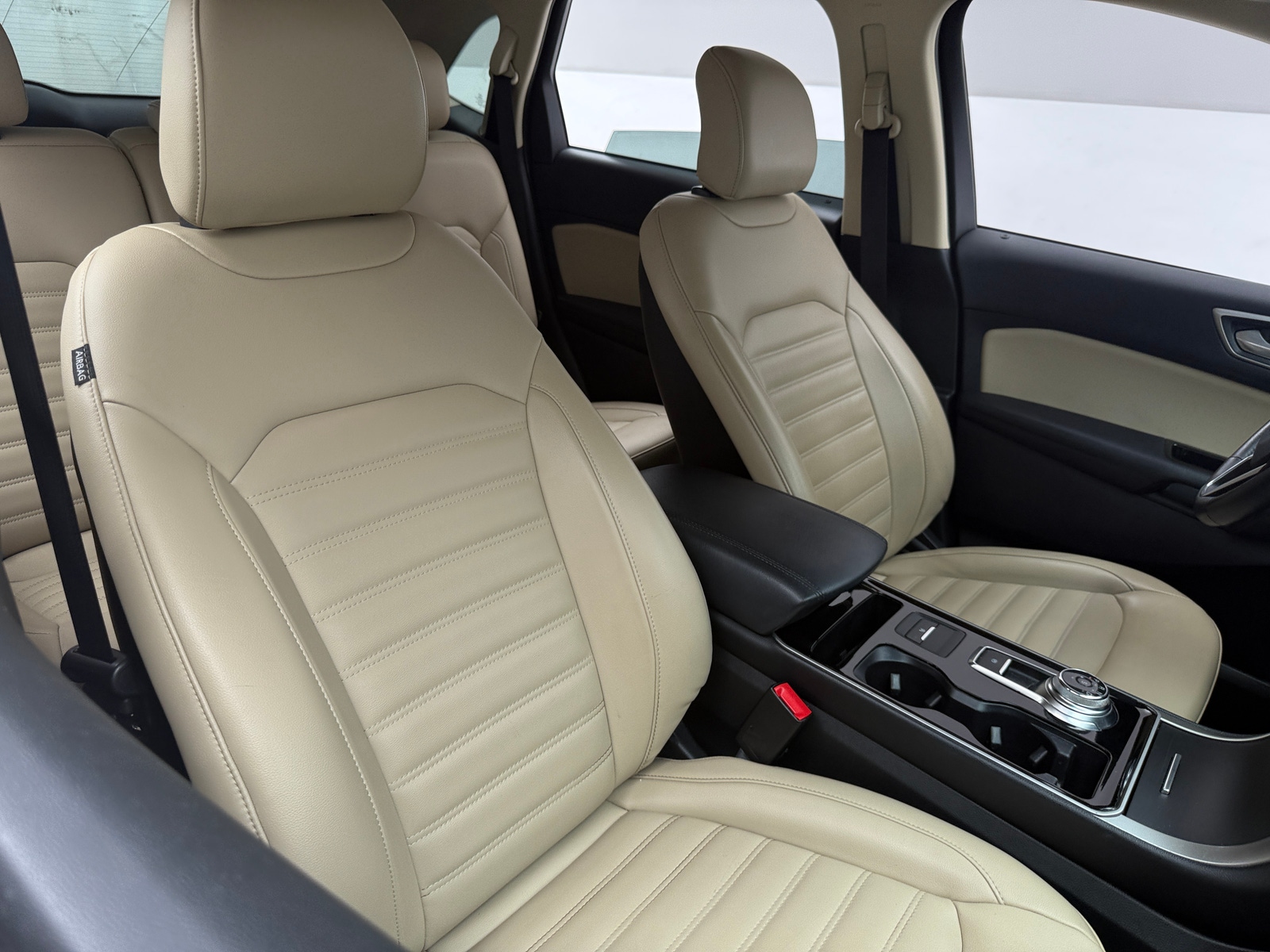 Thumbnail: 2019 Ford Edge - 2