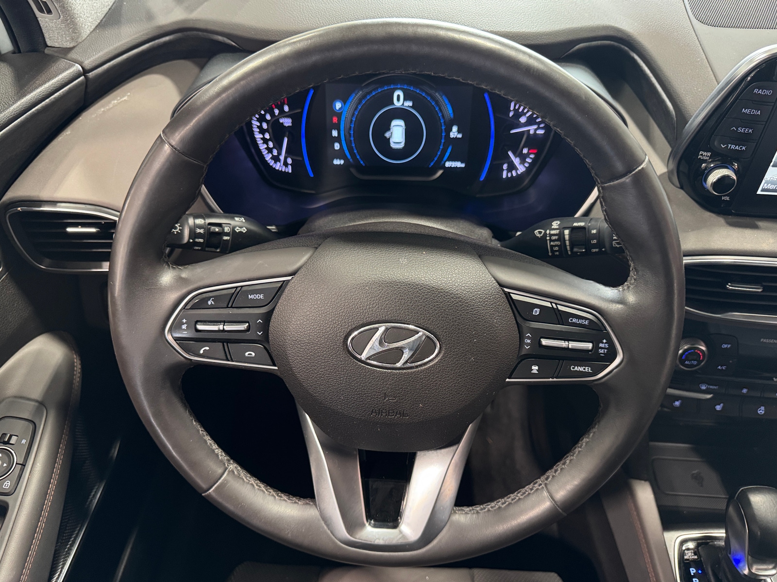 Thumbnail: 2019 Hyundai Santa Fe - 4