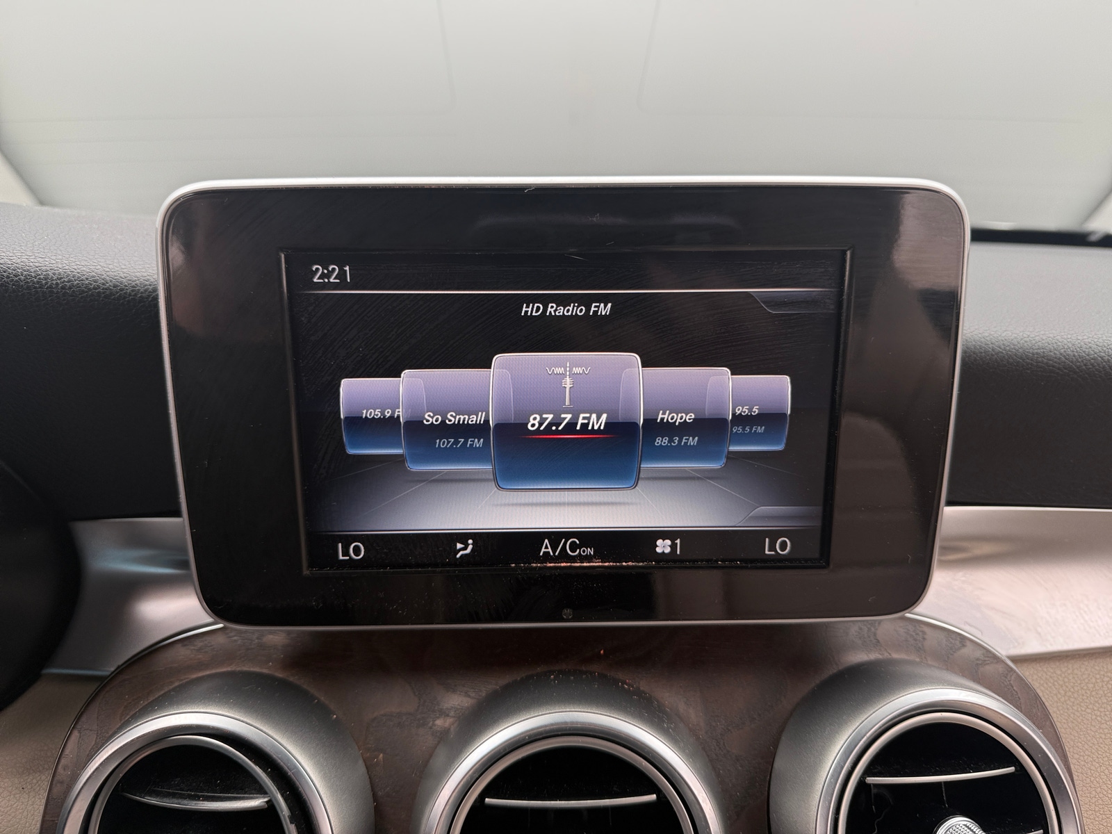Thumbnail: 2018 Mercedes-Benz C-Class - 3