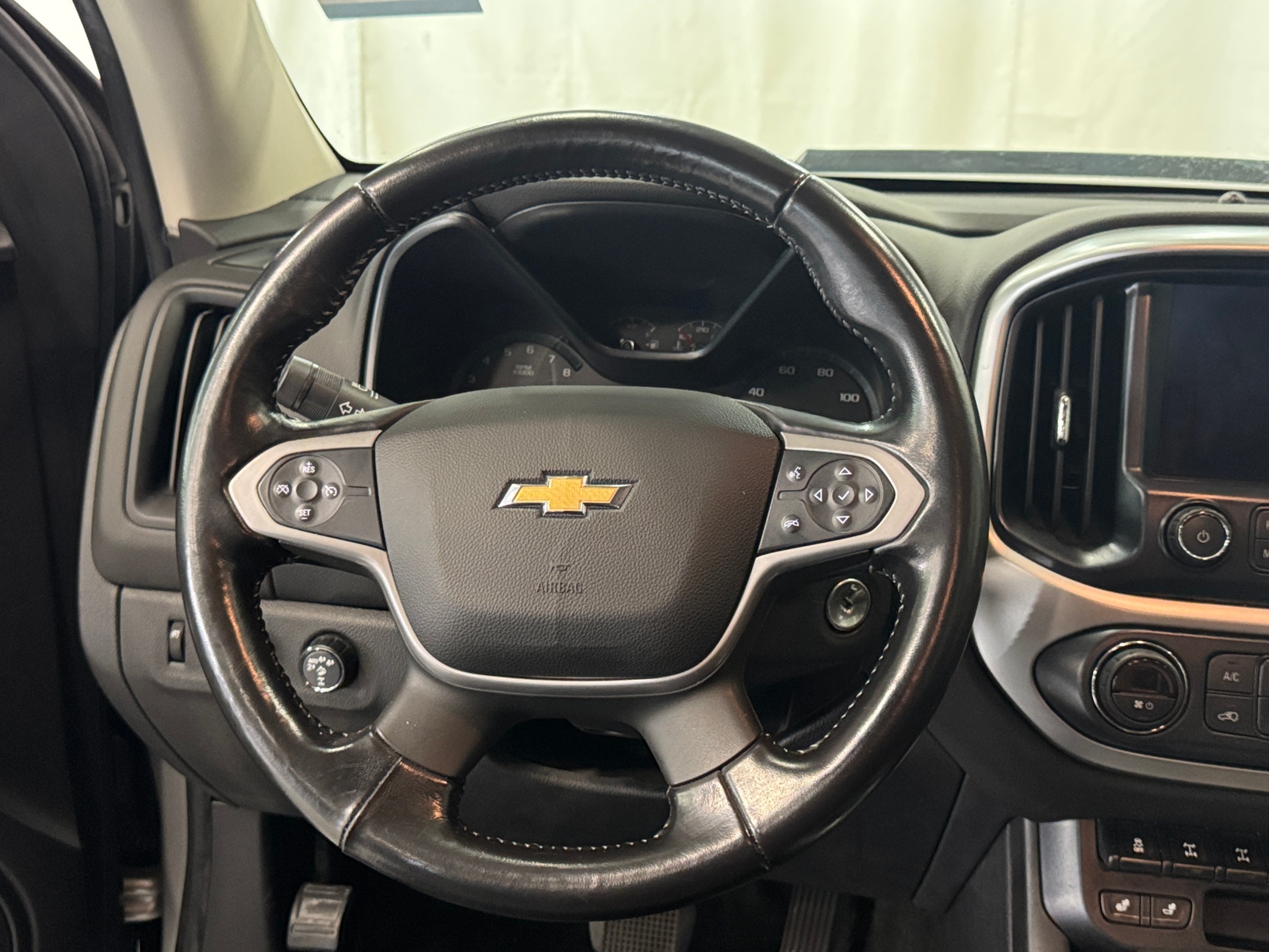 Thumbnail: 2018 Chevrolet Colorado - 4