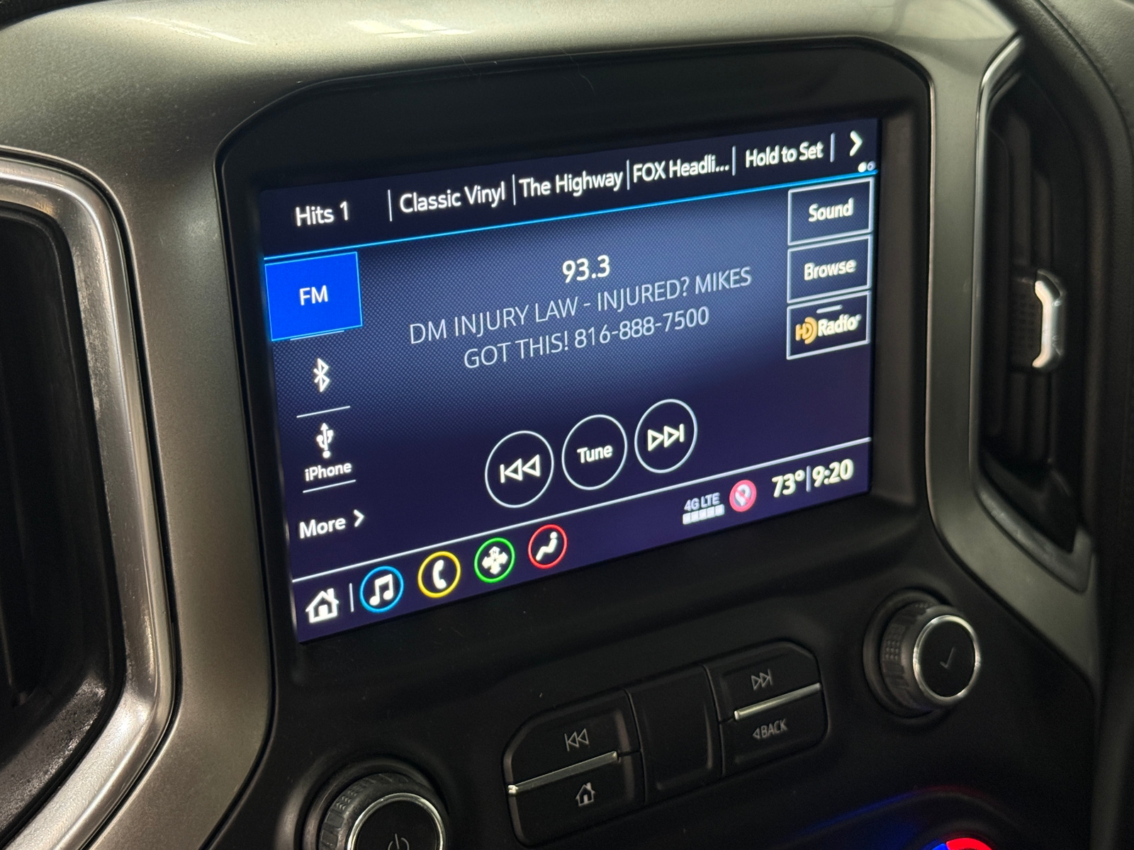 Thumbnail: 2019 Chevrolet Silverado 1500 - 4