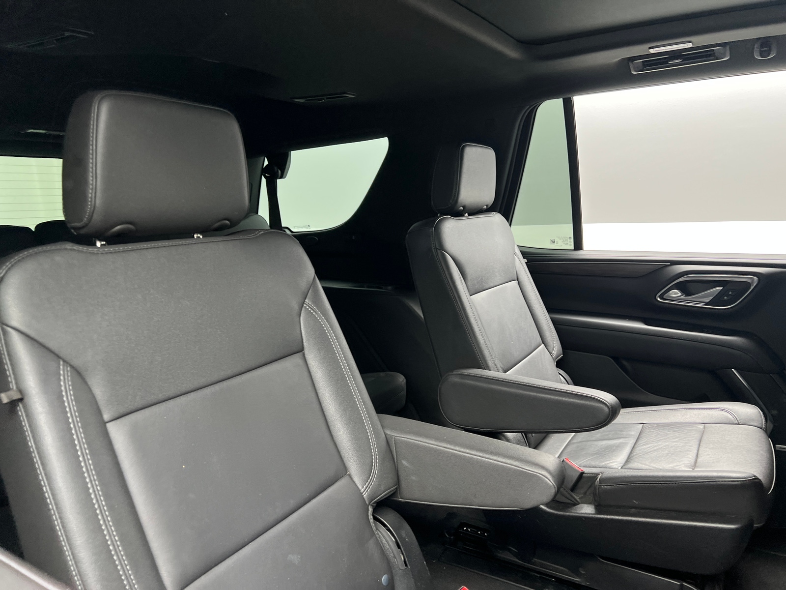 Thumbnail: 2023 Chevrolet Tahoe - 5