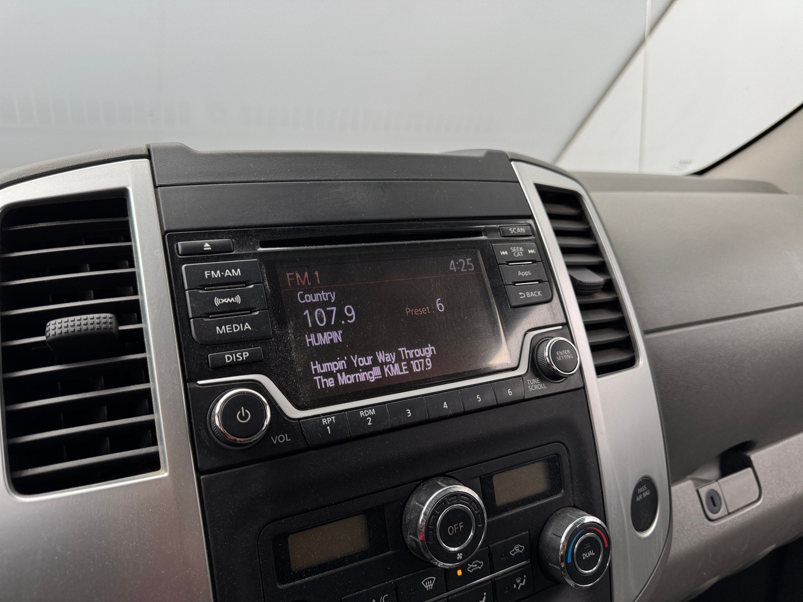 Thumbnail: 2016 Nissan Frontier - 4