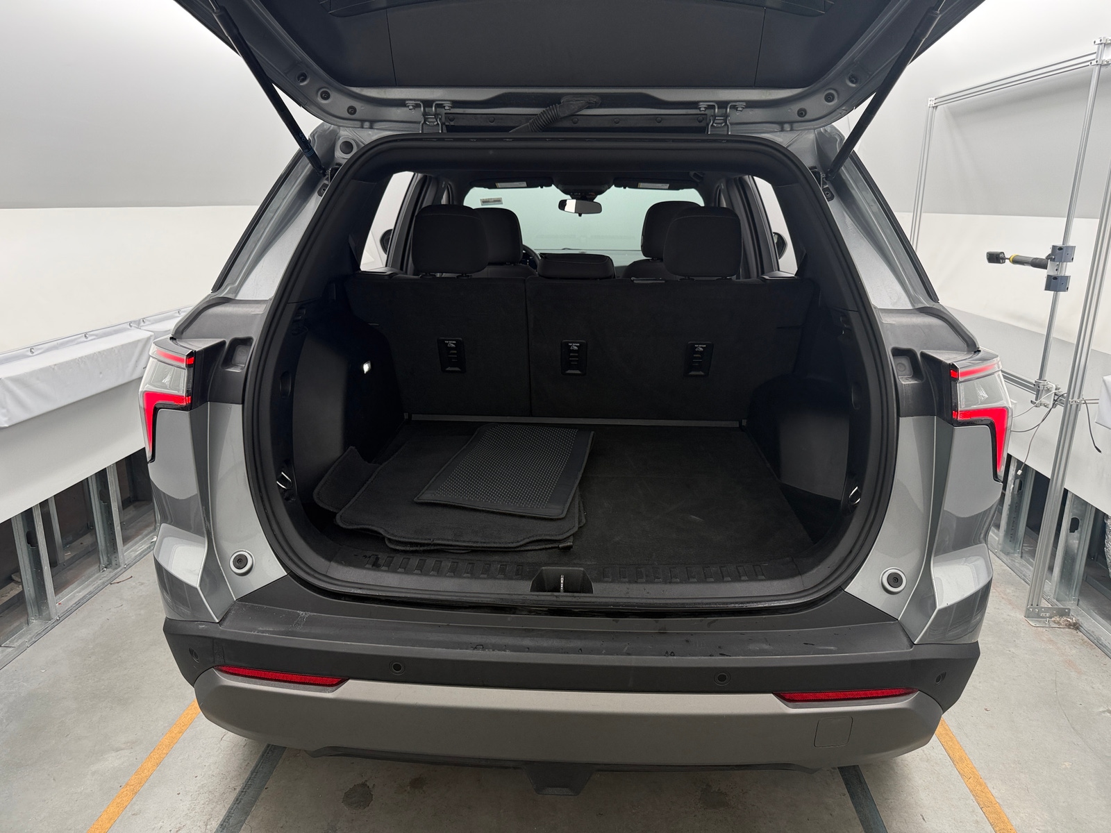Thumbnail: 2025 Chevrolet Equinox - 7