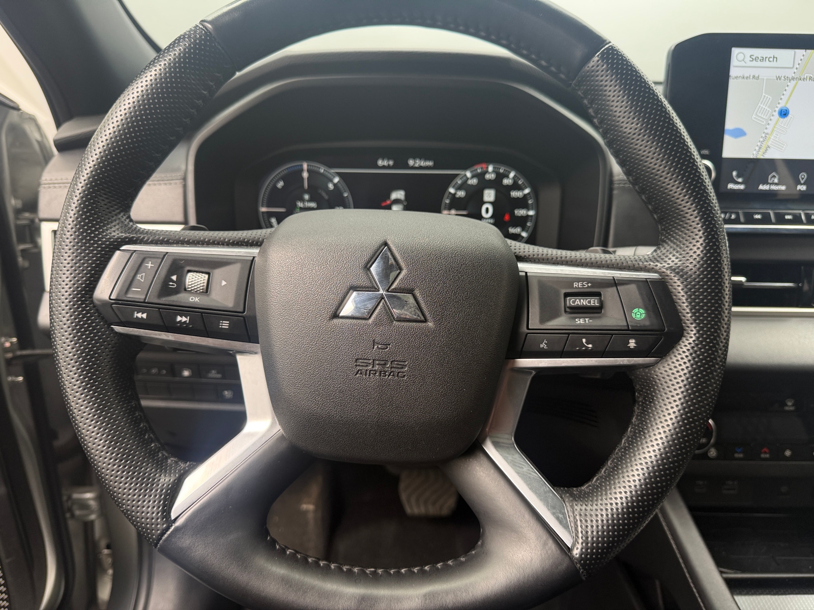 Thumbnail: 2025 Mitsubishi Outlander - 4
