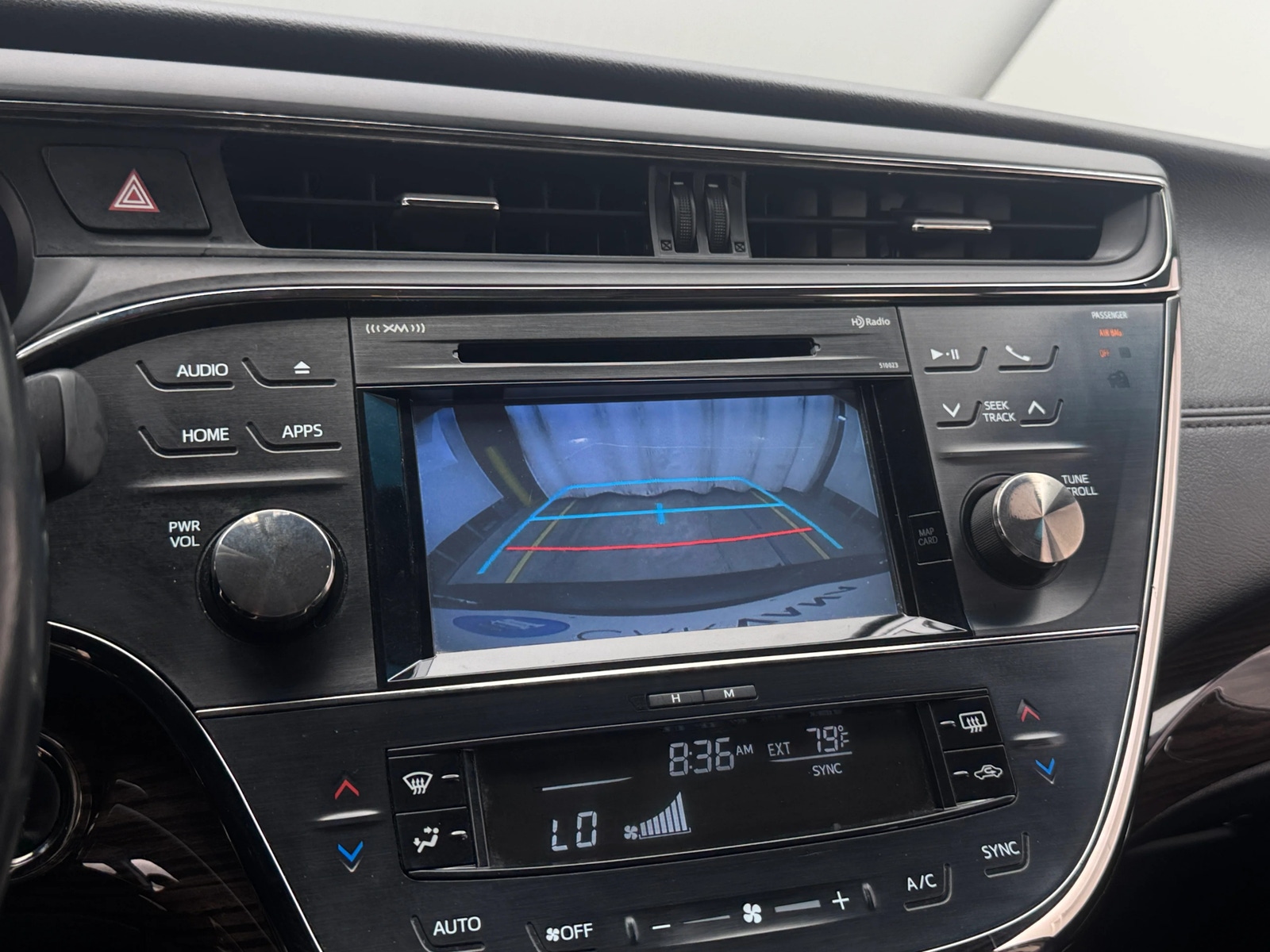 Thumbnail: 2015 Toyota Avalon - 4