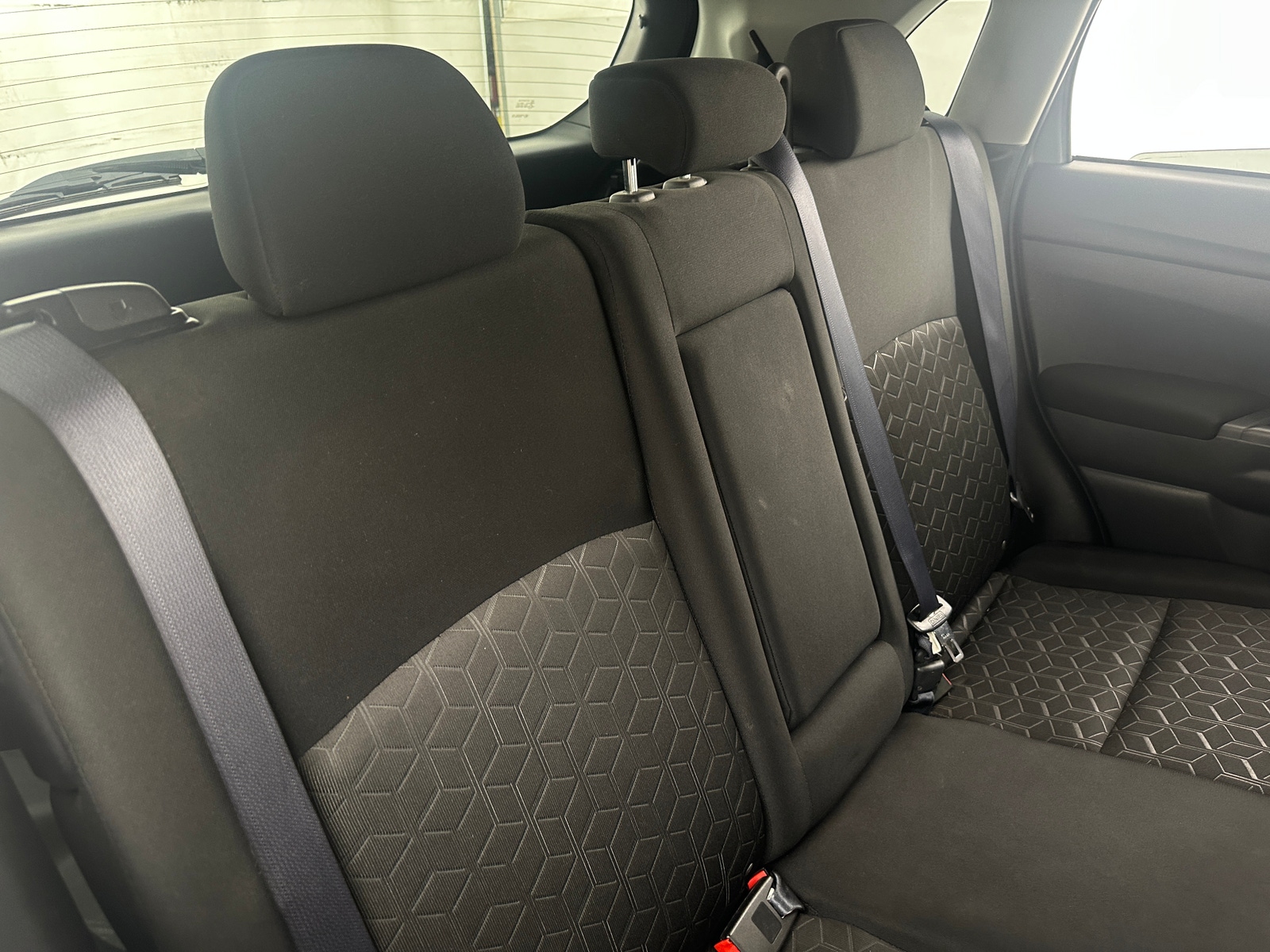 Thumbnail: 2021 Mitsubishi Outlander Sport - 6