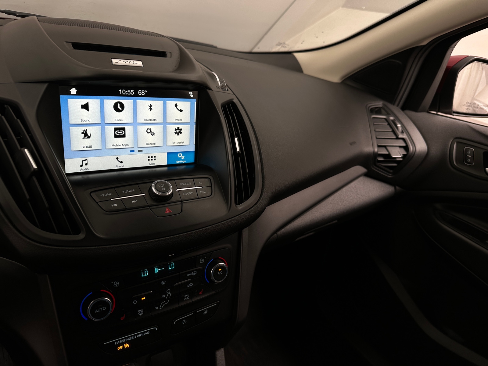 Thumbnail: 2017 Ford Escape - 4