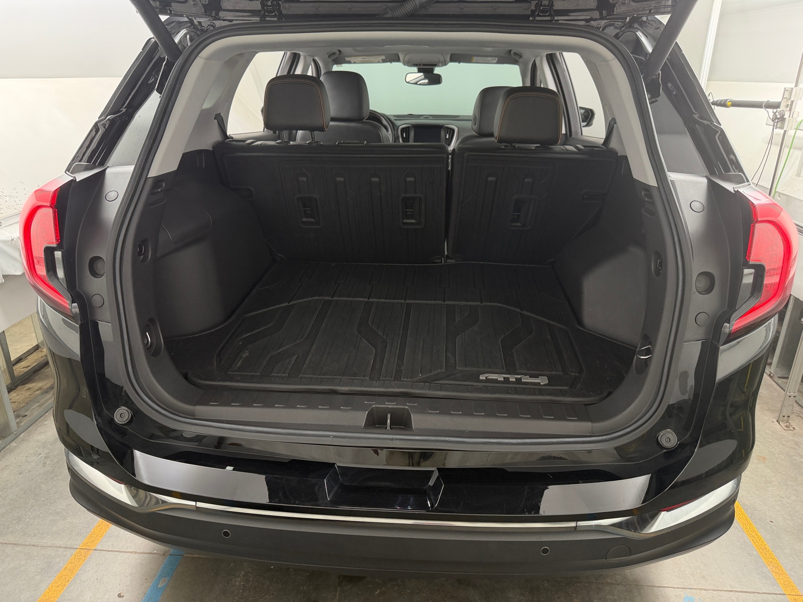 Thumbnail: 2024 GMC Terrain - 6
