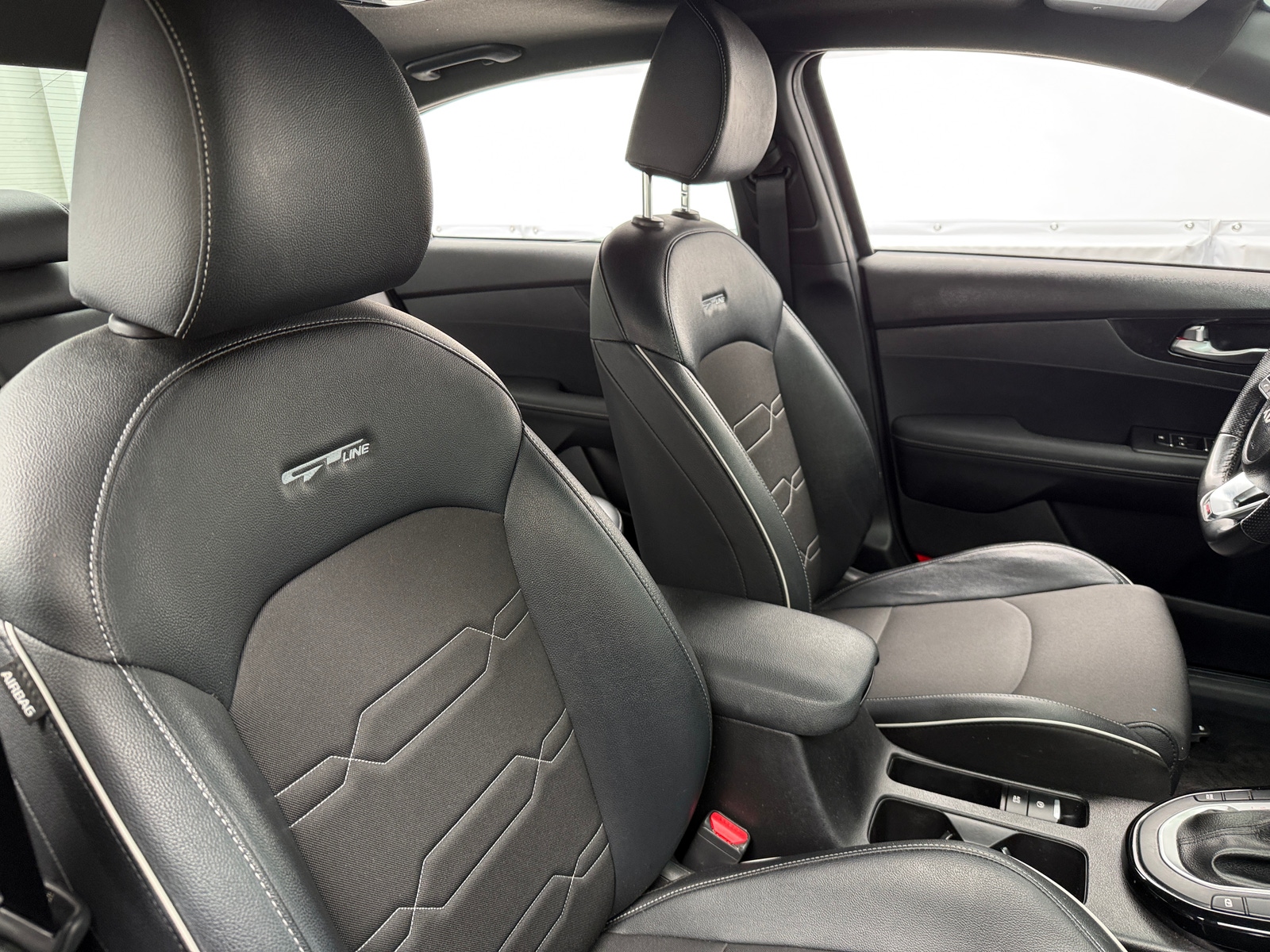Thumbnail: 2022 Kia Forte - 2