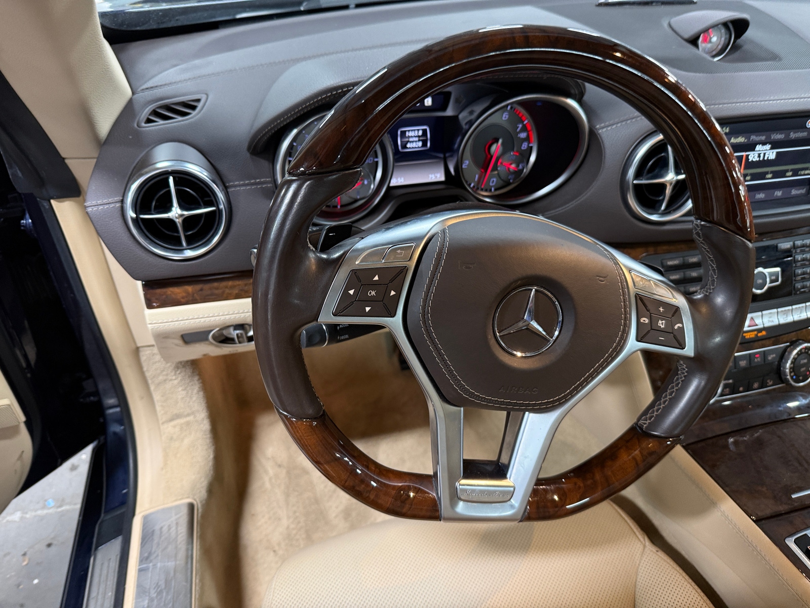Thumbnail: 2013 Mercedes-Benz SL-Class - 4