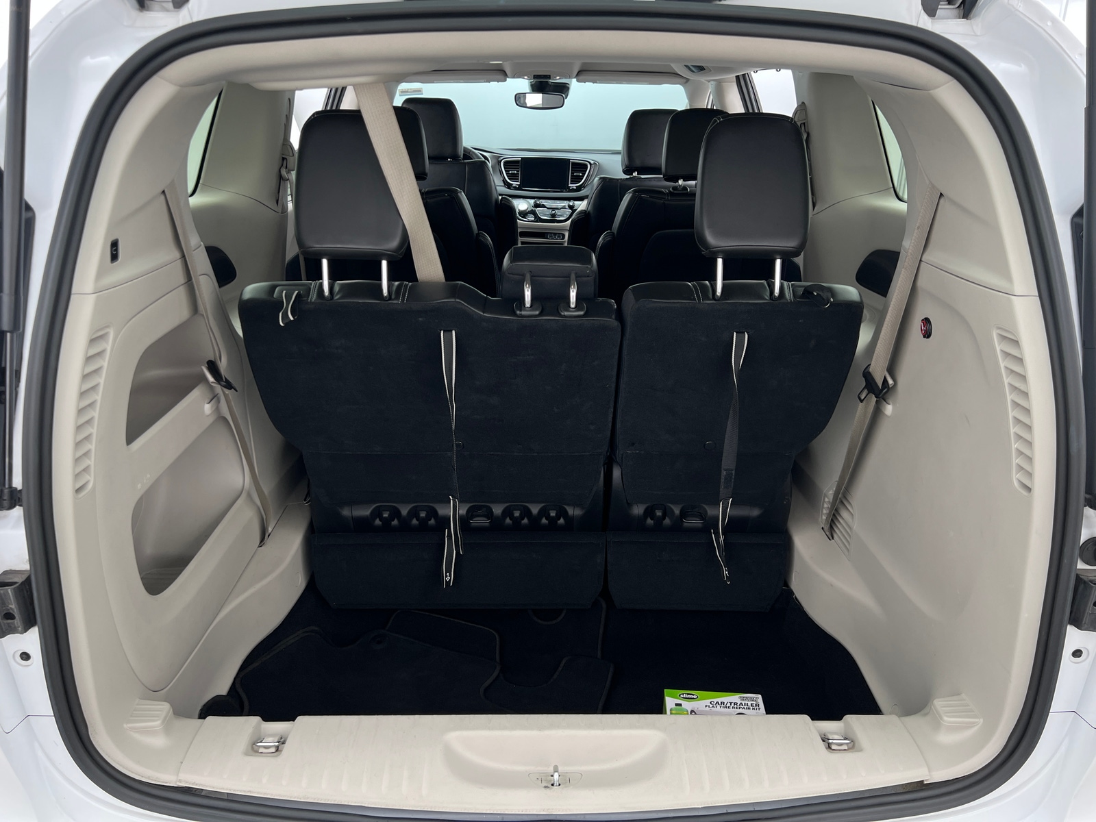 Thumbnail: 2024 Chrysler Pacifica - 6