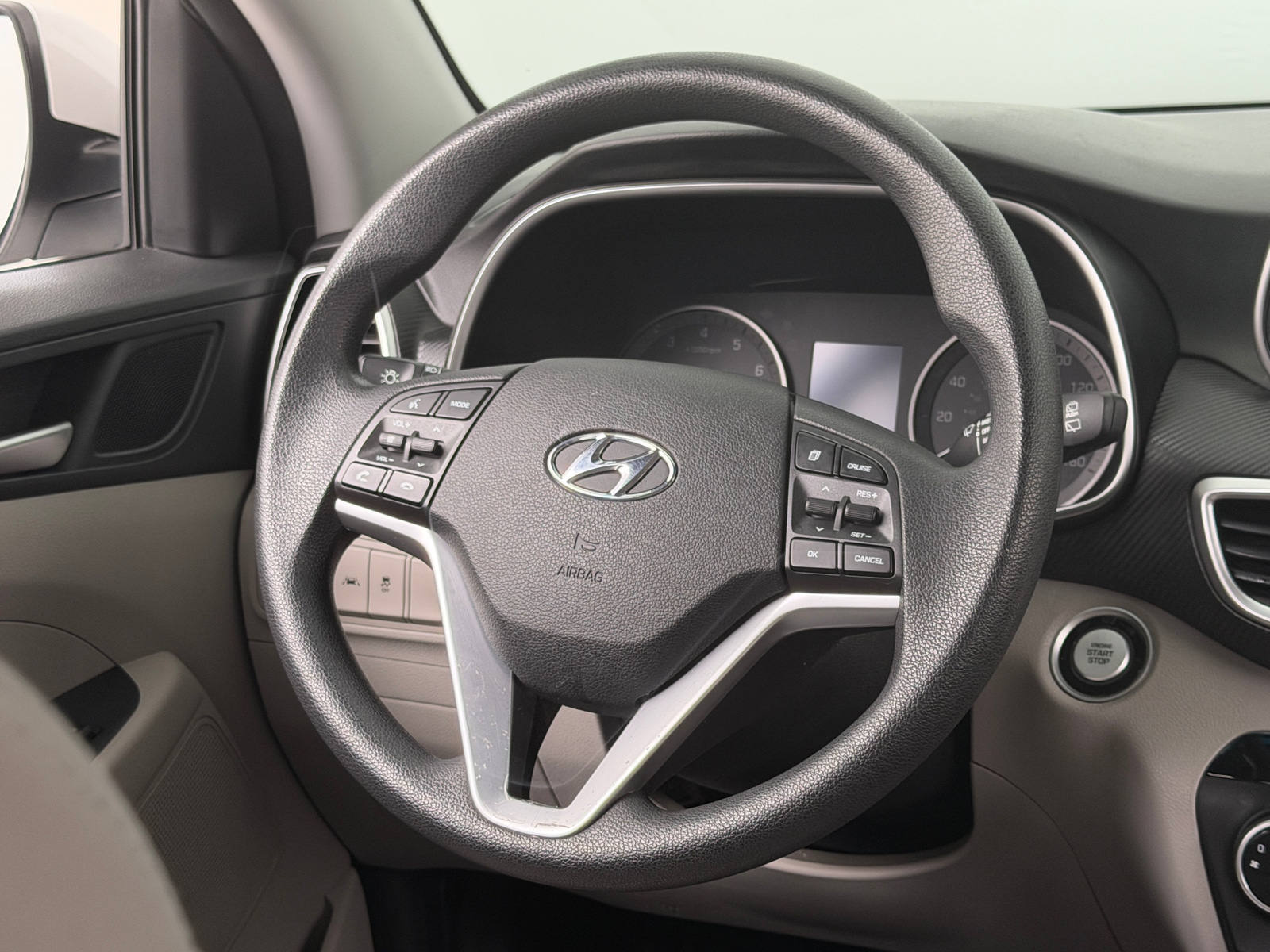 Thumbnail: 2019 Hyundai Tucson - 5