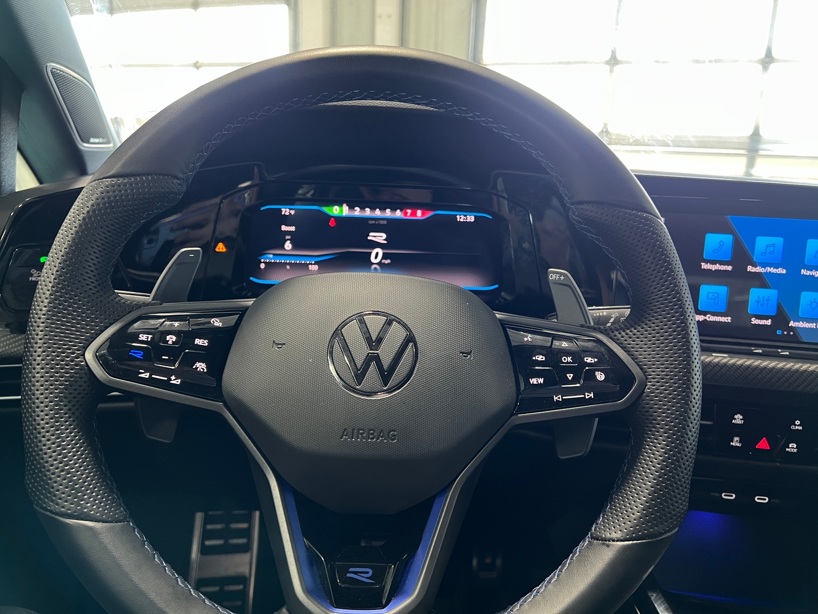 Thumbnail: 2023 Volkswagen Golf - 4