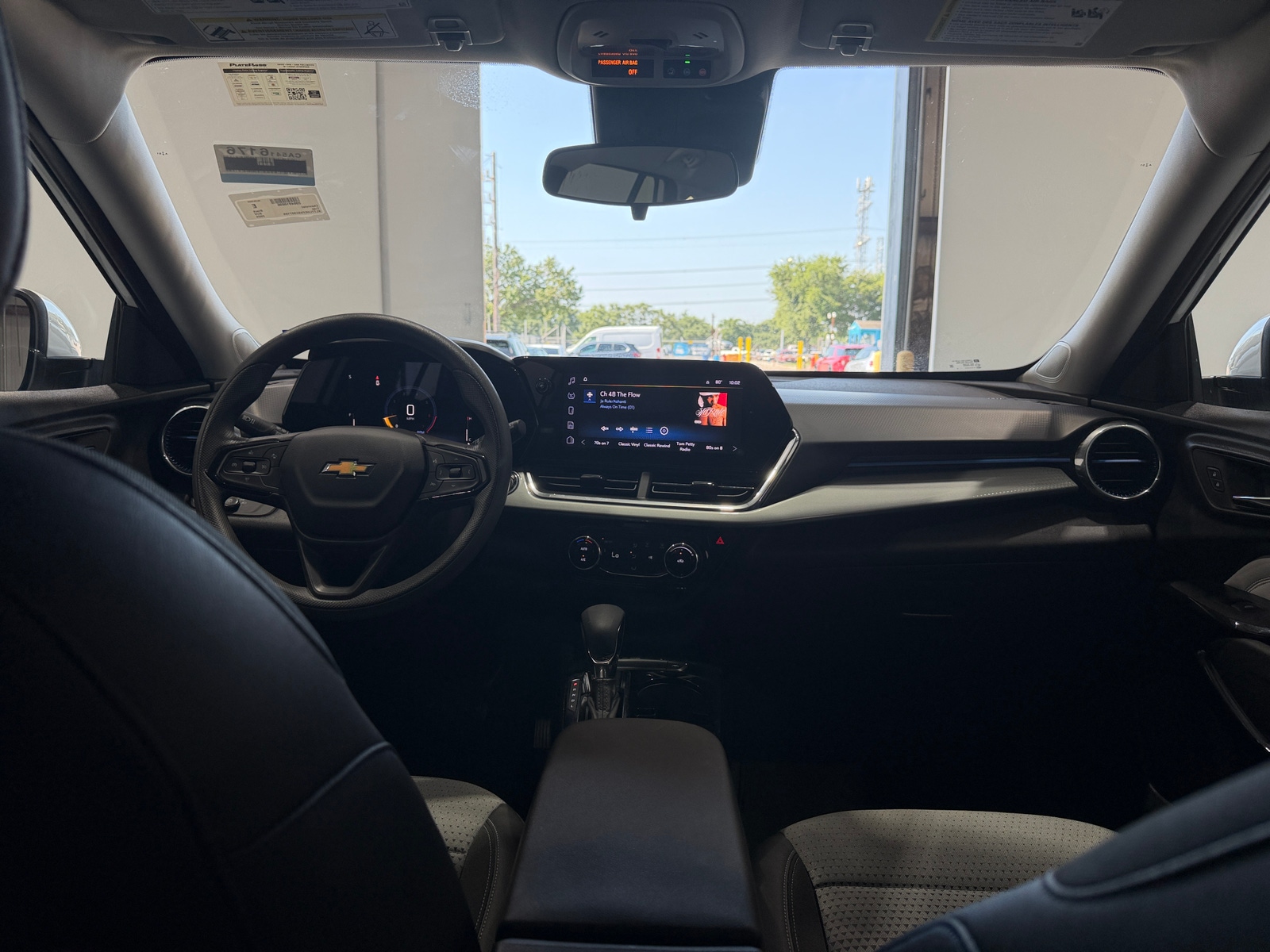 Thumbnail: 2025 Chevrolet Trax - 3