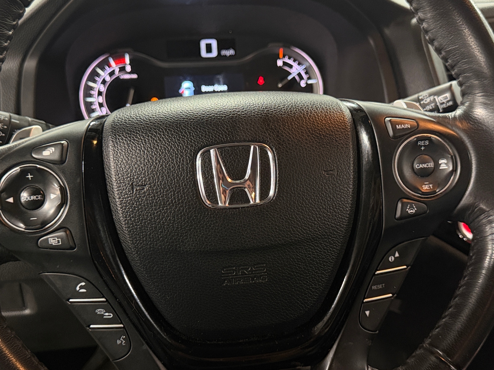 Thumbnail: 2018 Honda Pilot - 4