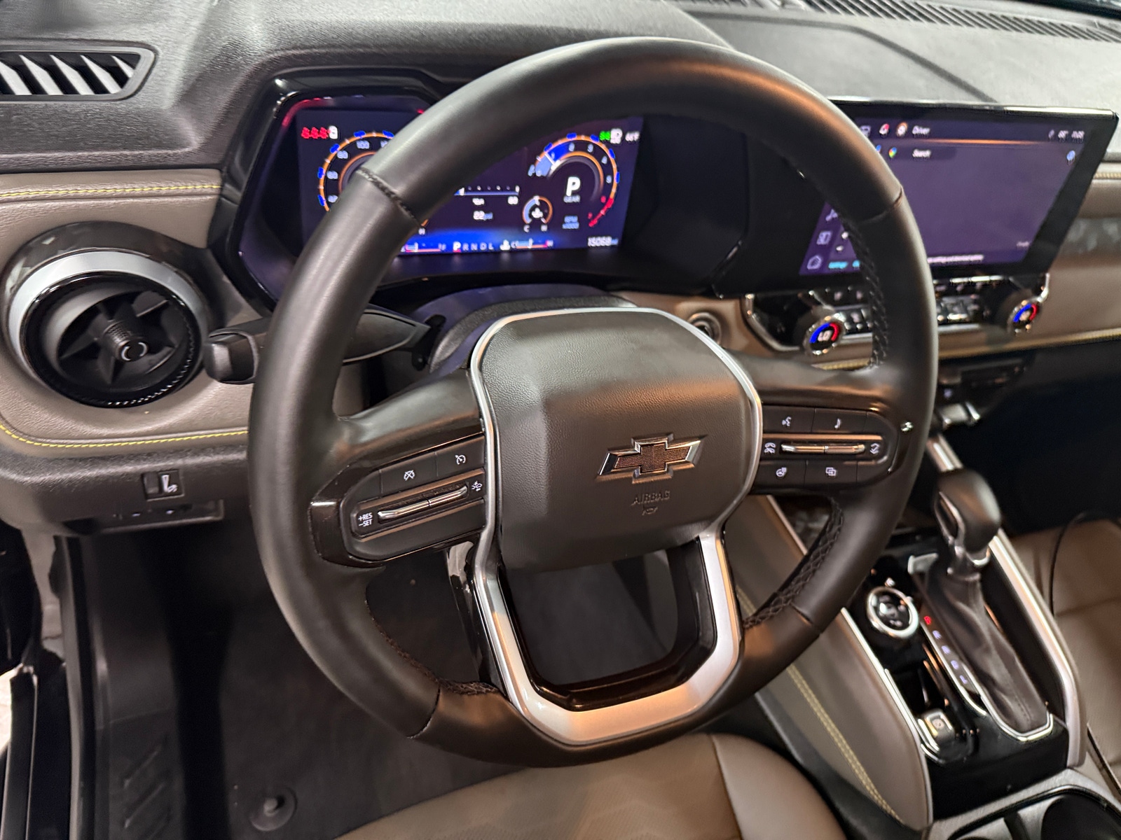 Thumbnail: 2024 Chevrolet Colorado - 5