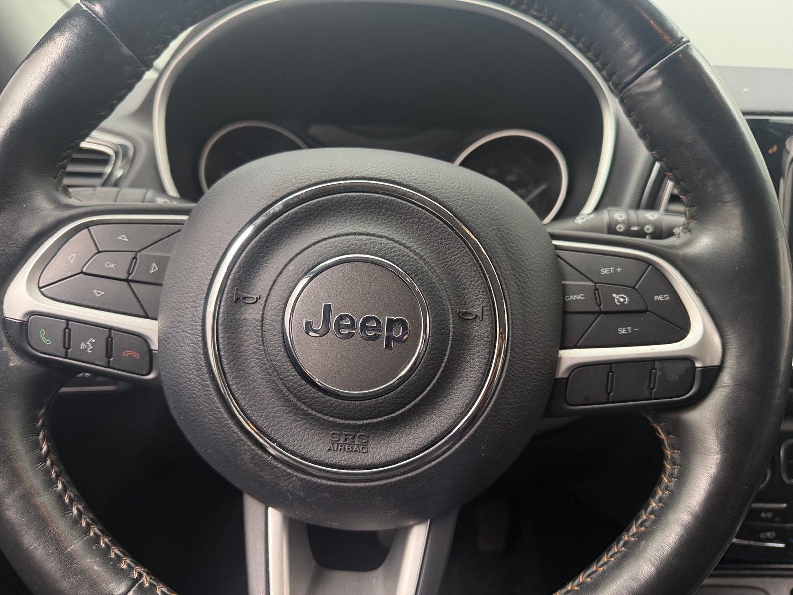 Thumbnail: 2018 Jeep Compass - 4