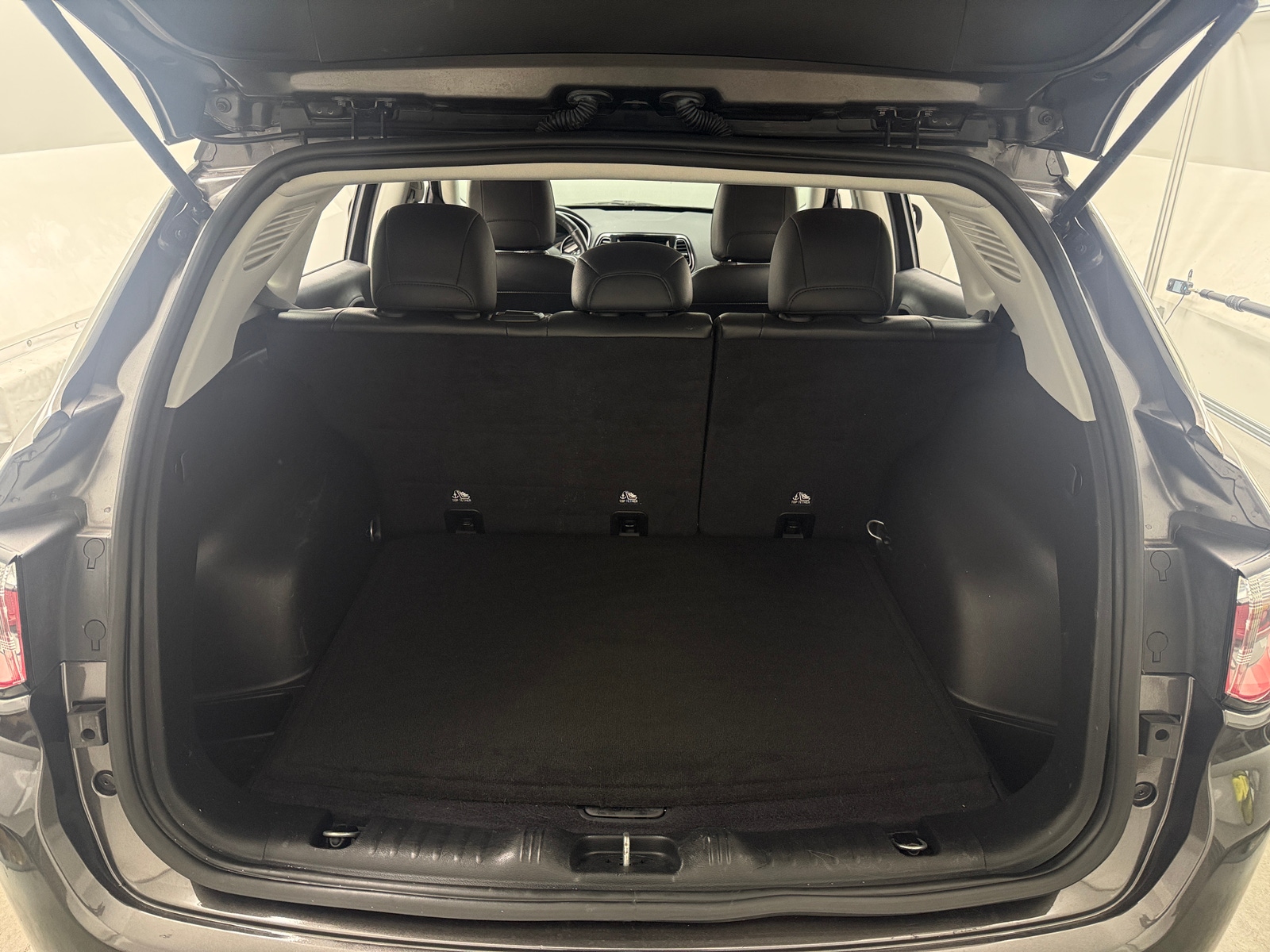 Thumbnail: 2018 Jeep Compass - 6
