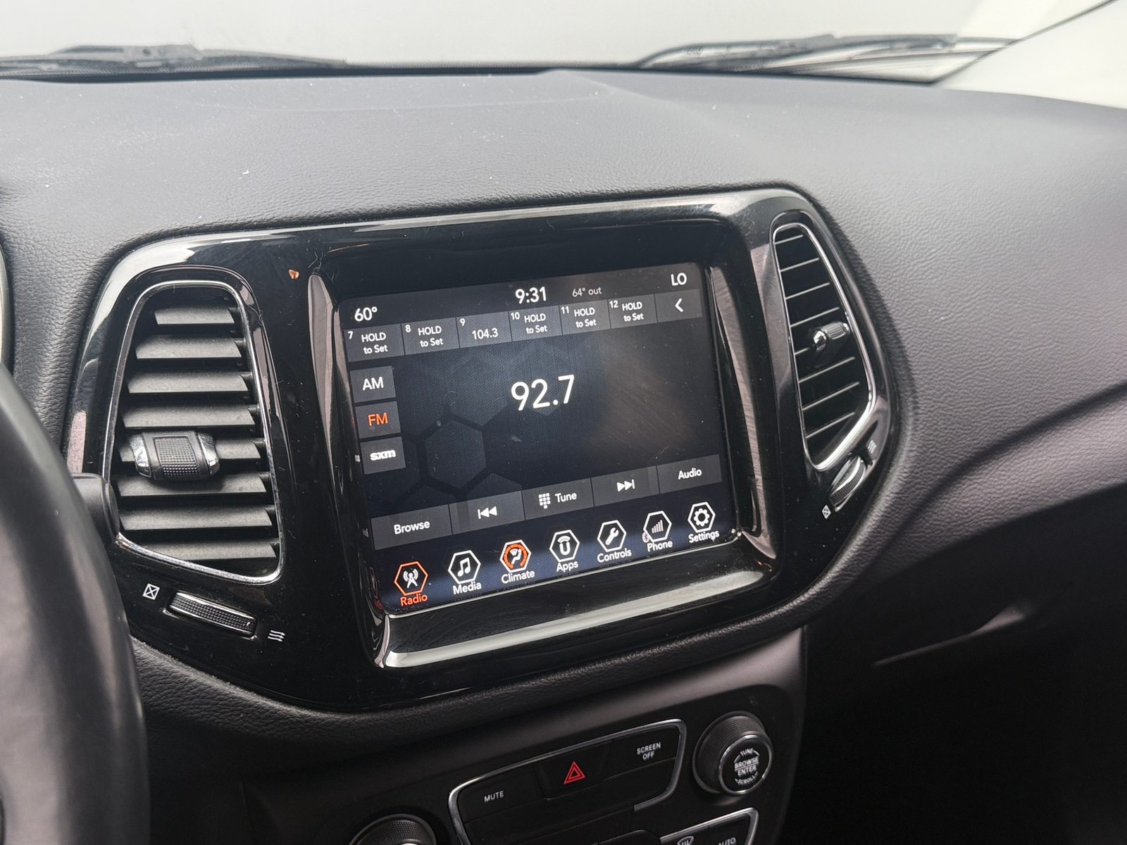 Thumbnail: 2018 Jeep Compass - 3