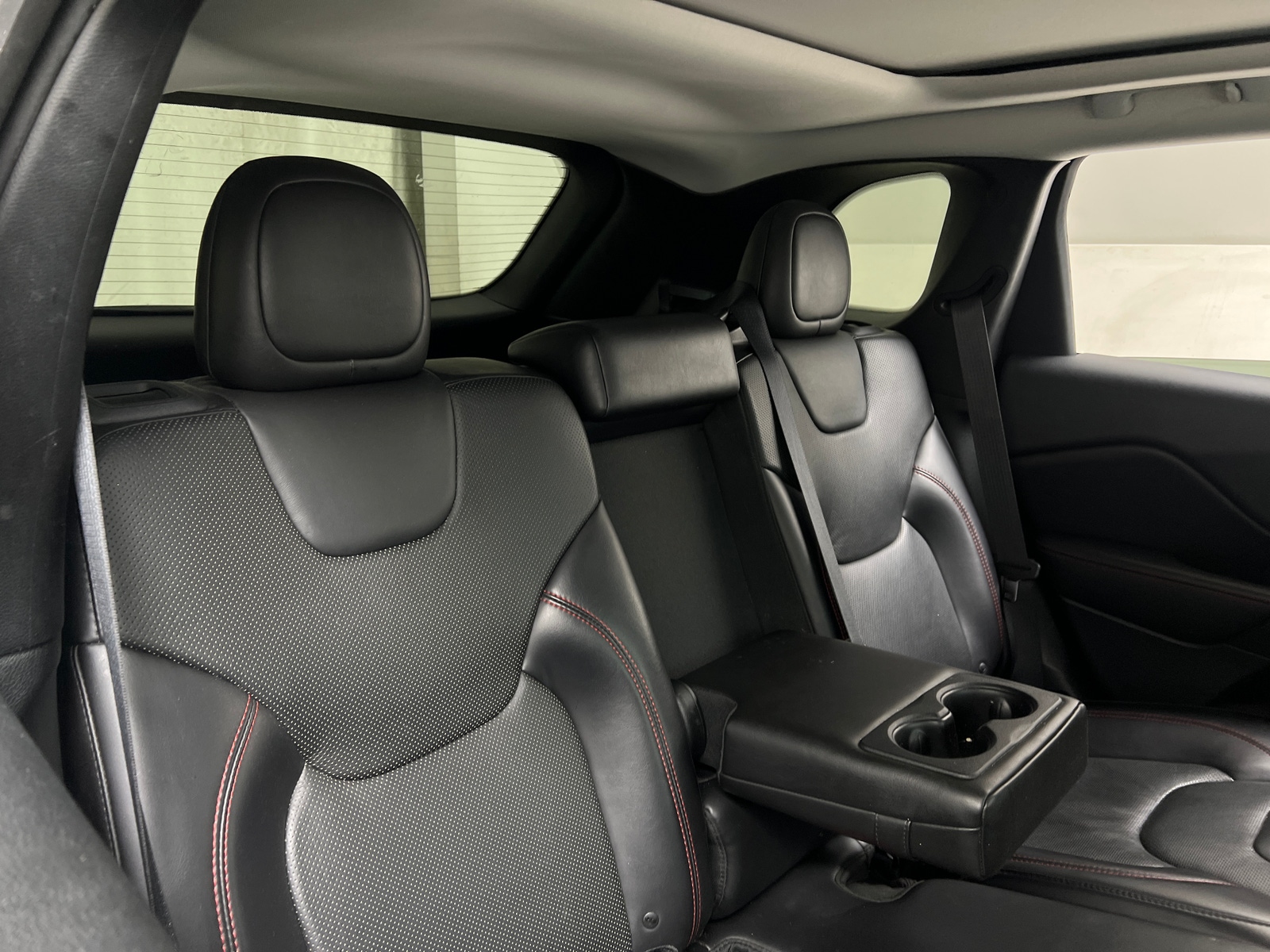 Thumbnail: 2019 Jeep Cherokee - 5