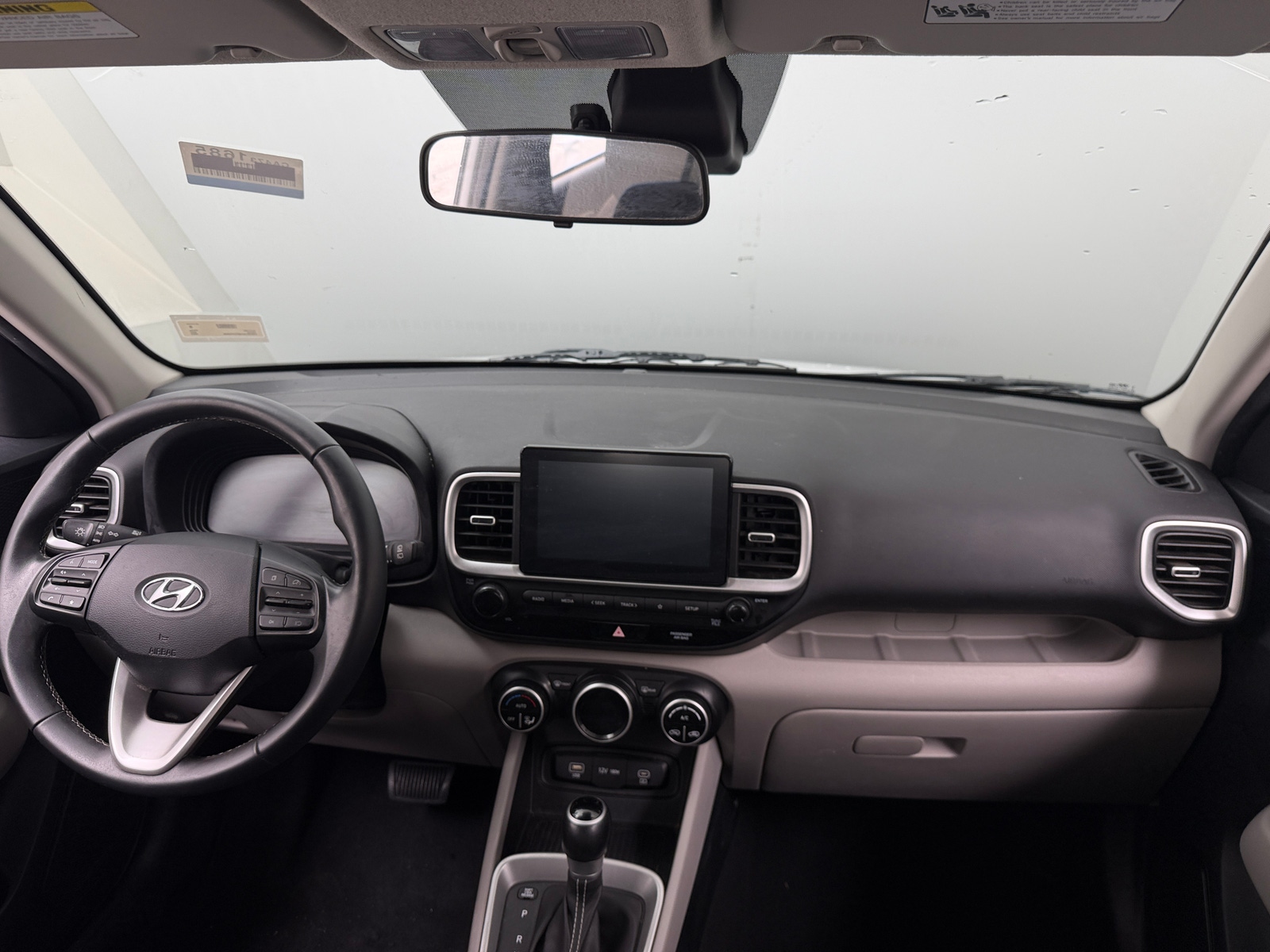 Thumbnail: 2023 Hyundai Venue - 3