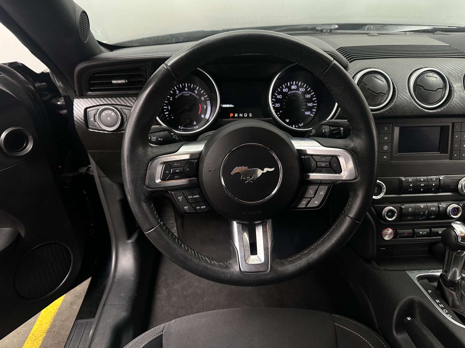 Thumbnail: 2022 Ford Mustang - 4