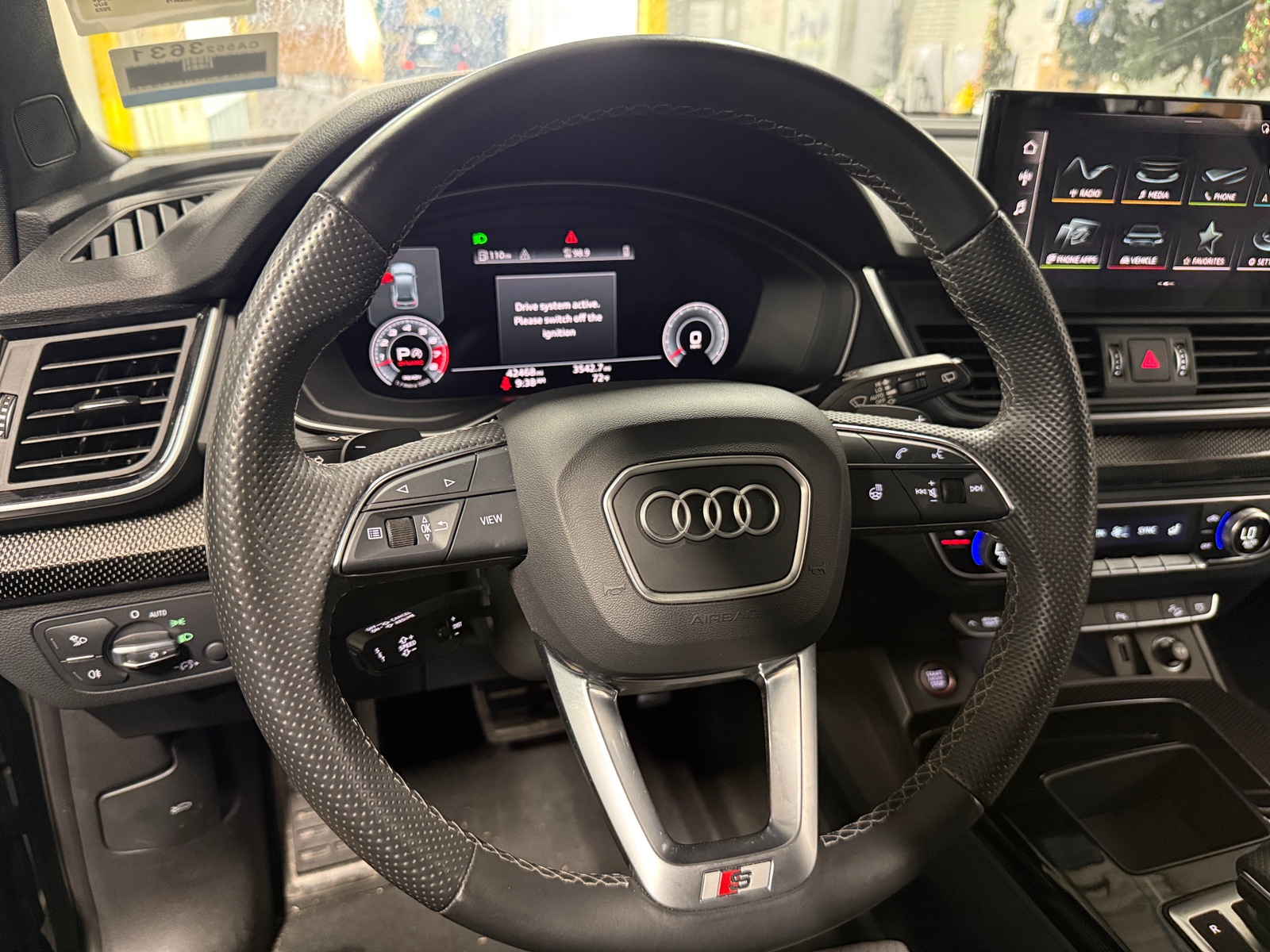 Thumbnail: 2023 Audi SQ5 - 4