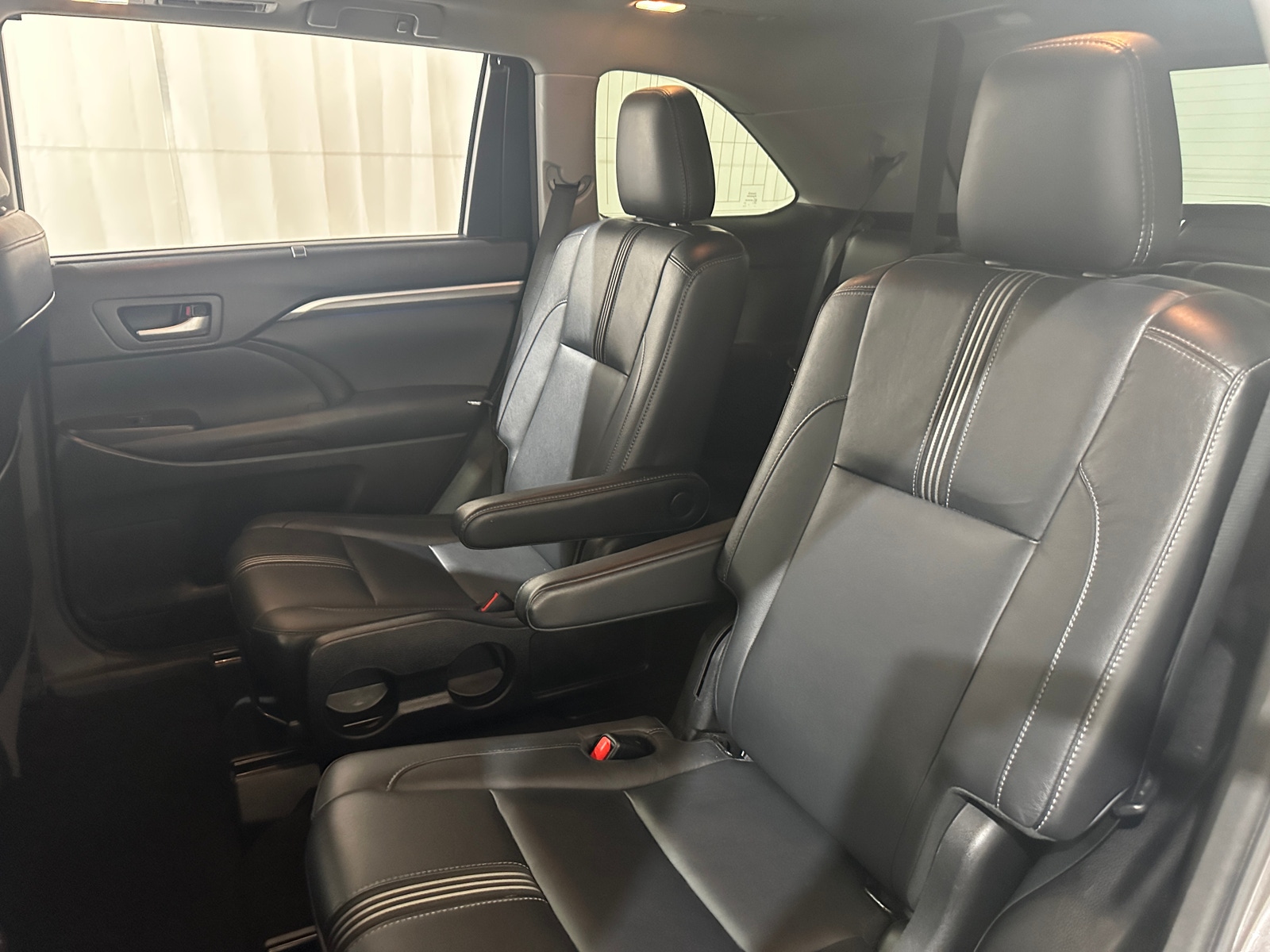 Thumbnail: 2018 Toyota Highlander - 5