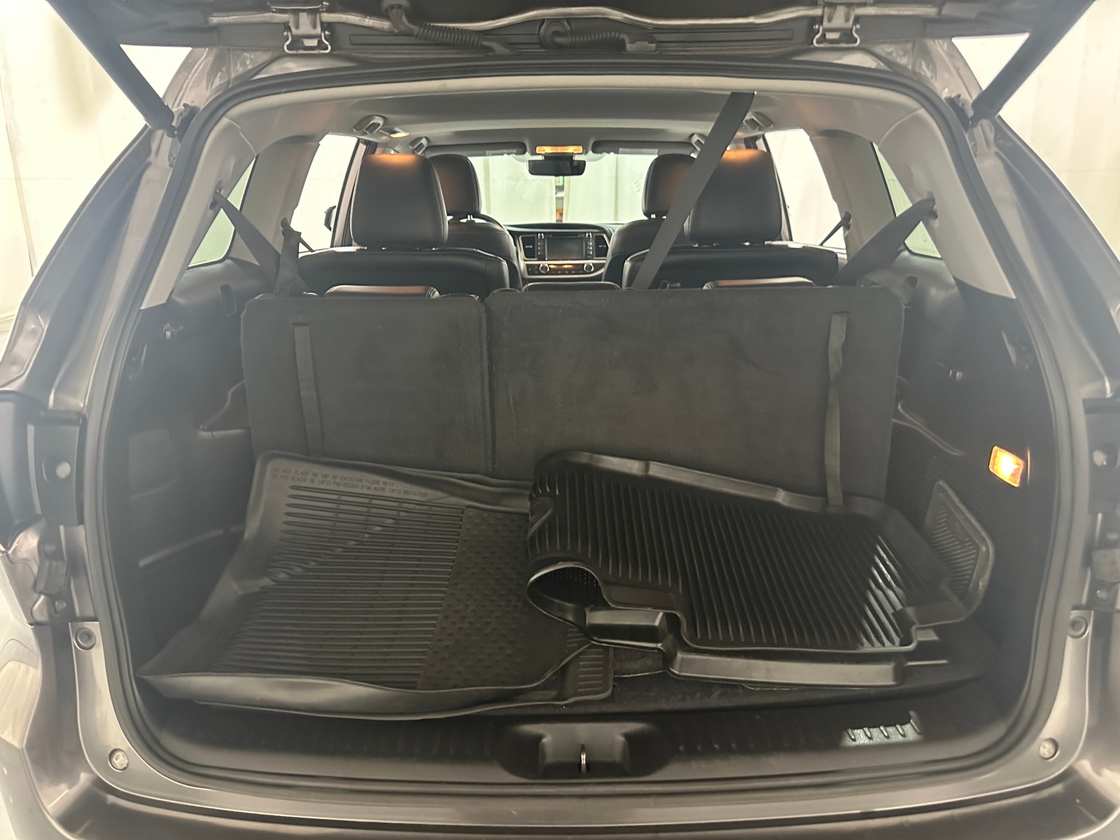 Thumbnail: 2018 Toyota Highlander - 6