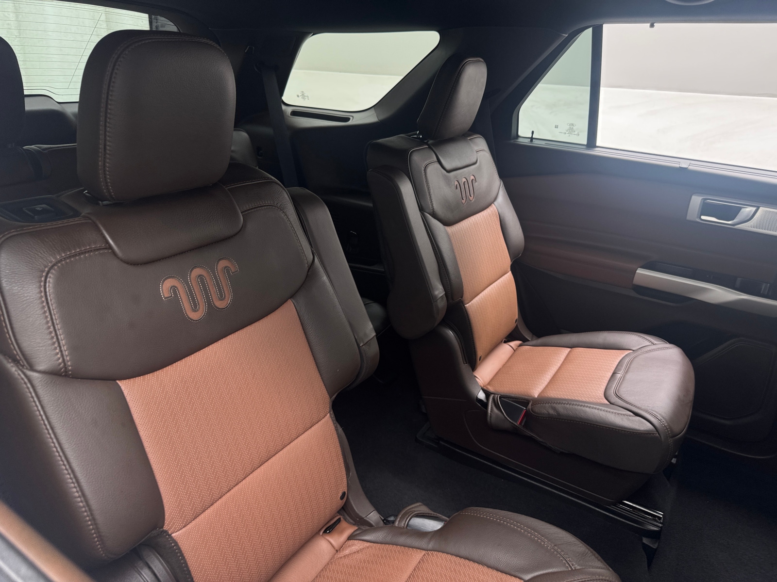 Thumbnail: 2022 Ford Explorer - 5