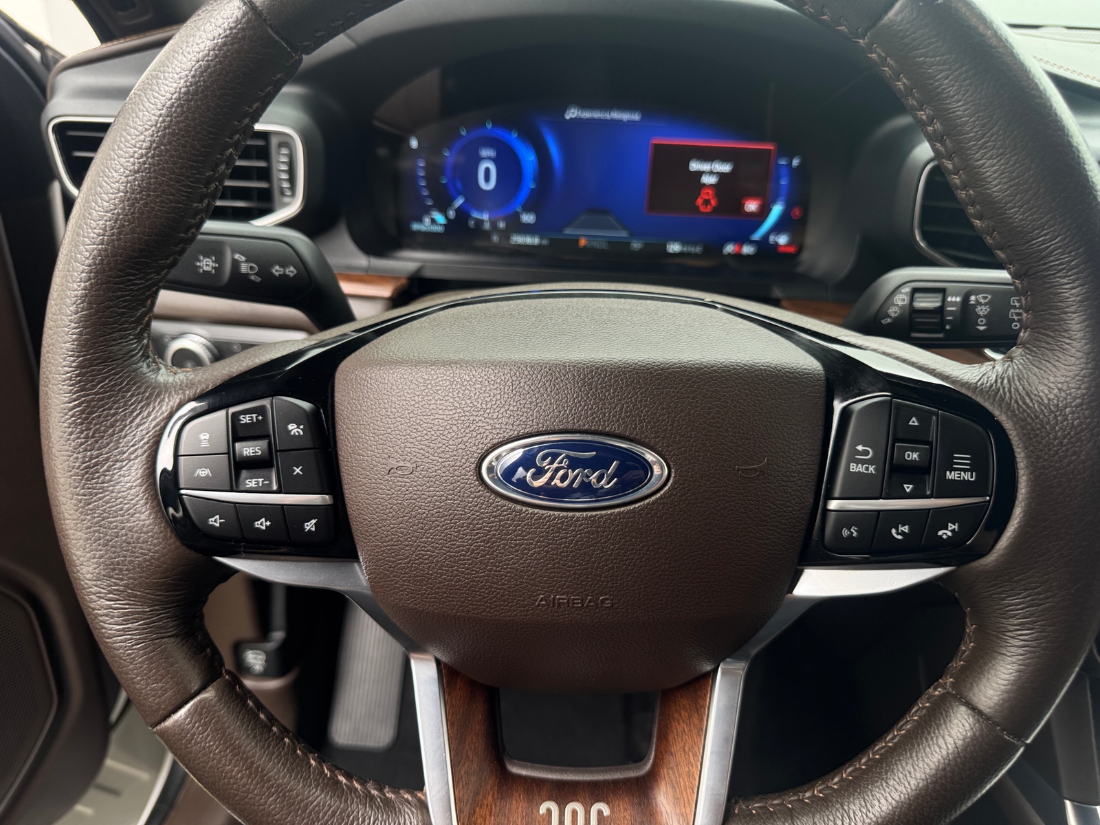 Thumbnail: 2022 Ford Explorer - 4