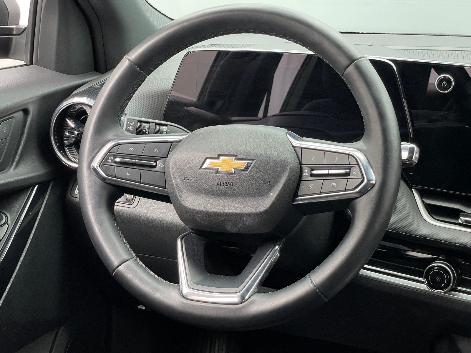 Thumbnail: 2025 Chevrolet Equinox - 5